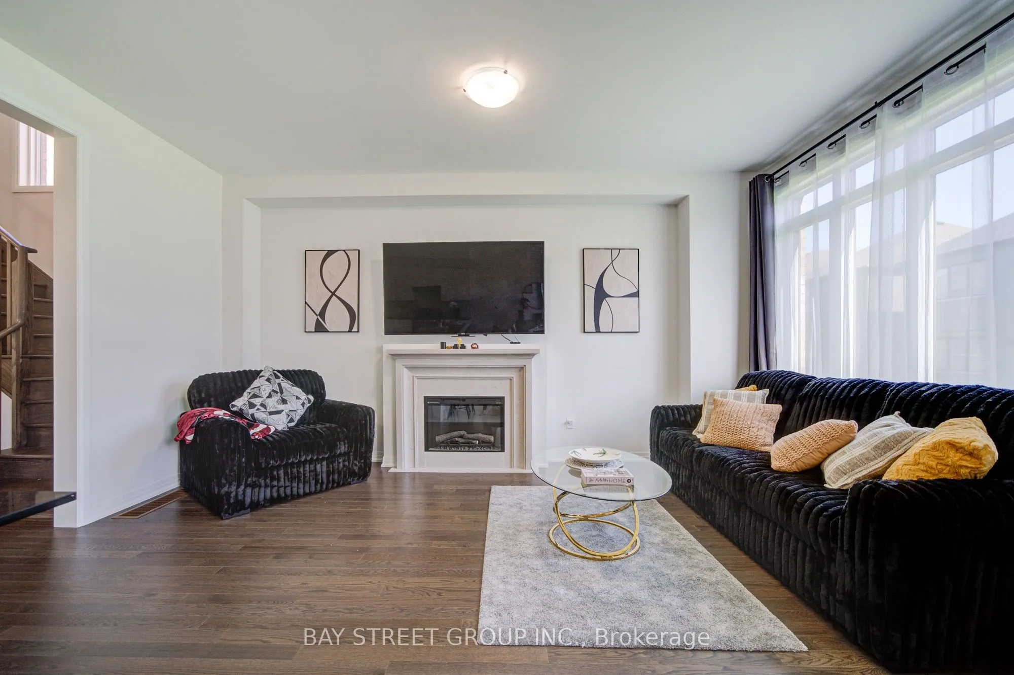 427 Coronation Road