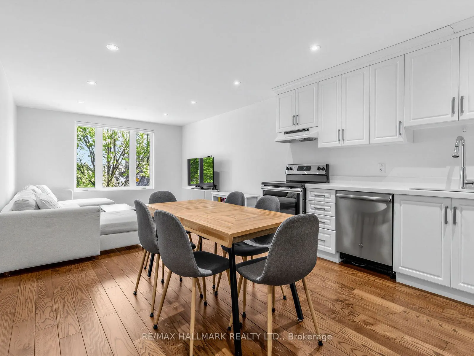 1924 Danforth Avenue