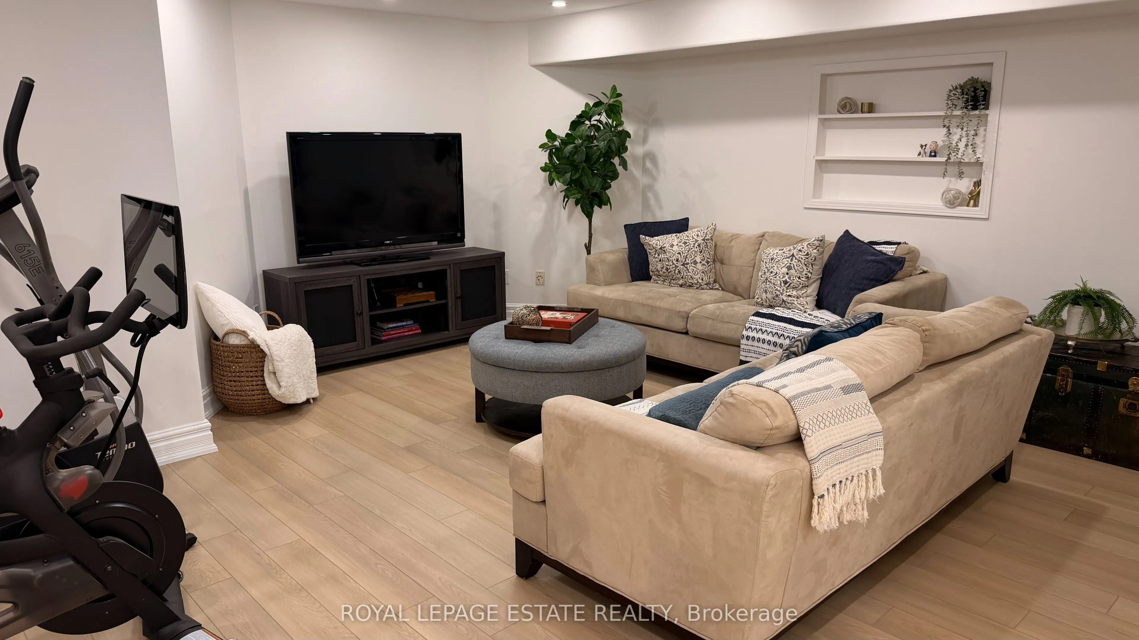 95 Boardwalk Drive