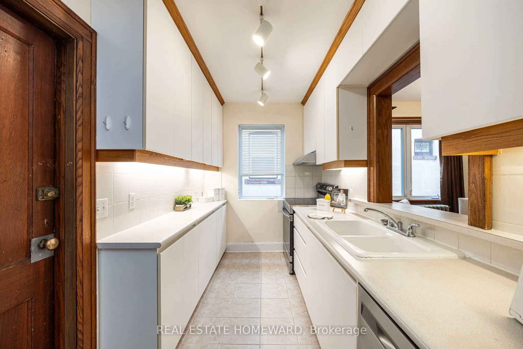 52 Wineva Avenue #main