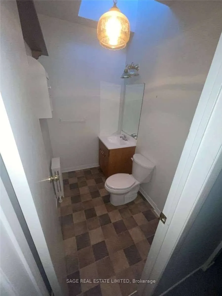 2500 Kingston Road #2