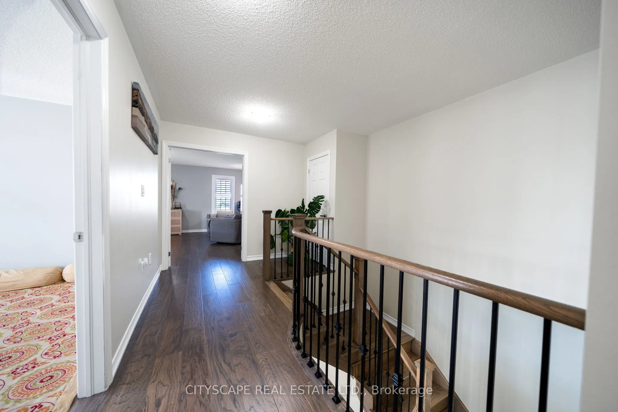 250 Crombie Street