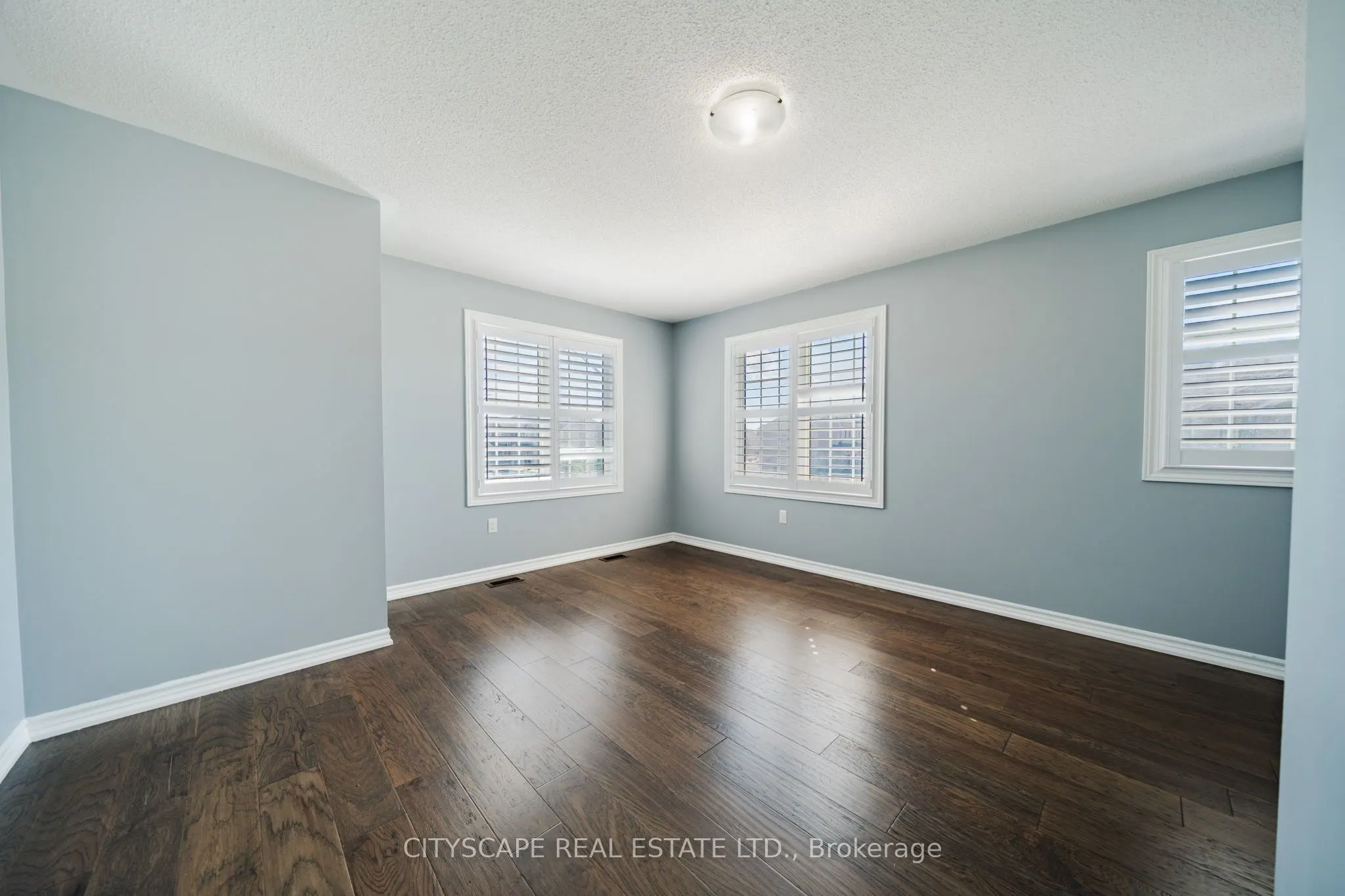 250 Crombie Street