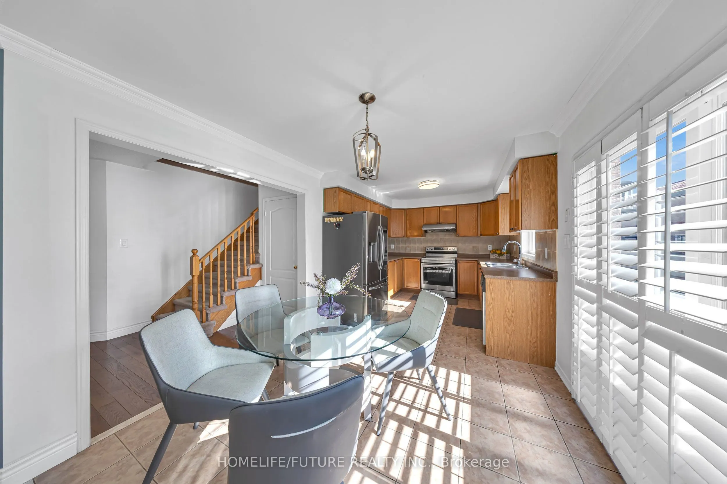 17 Grainger Crescent