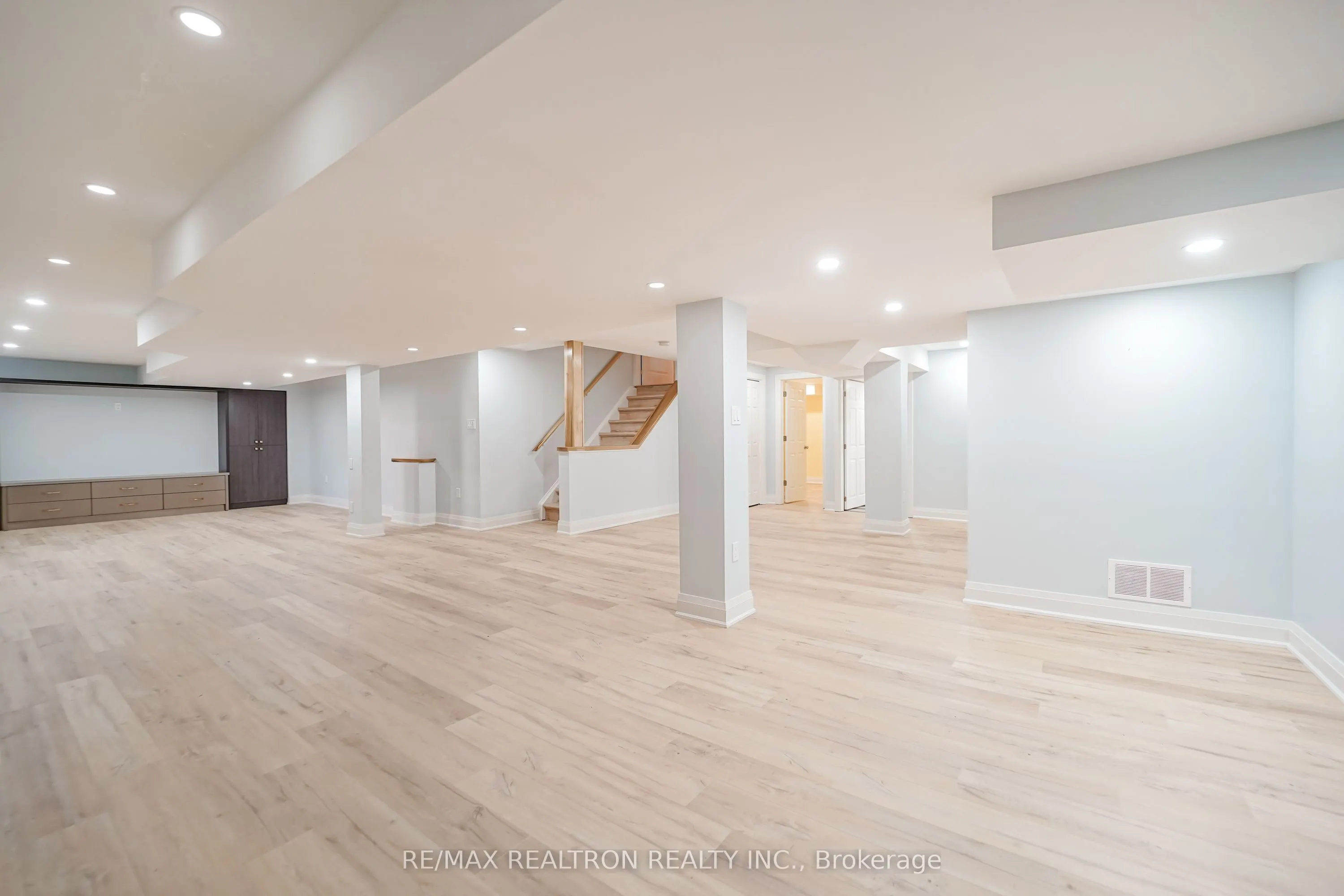 96 Hoile Drive