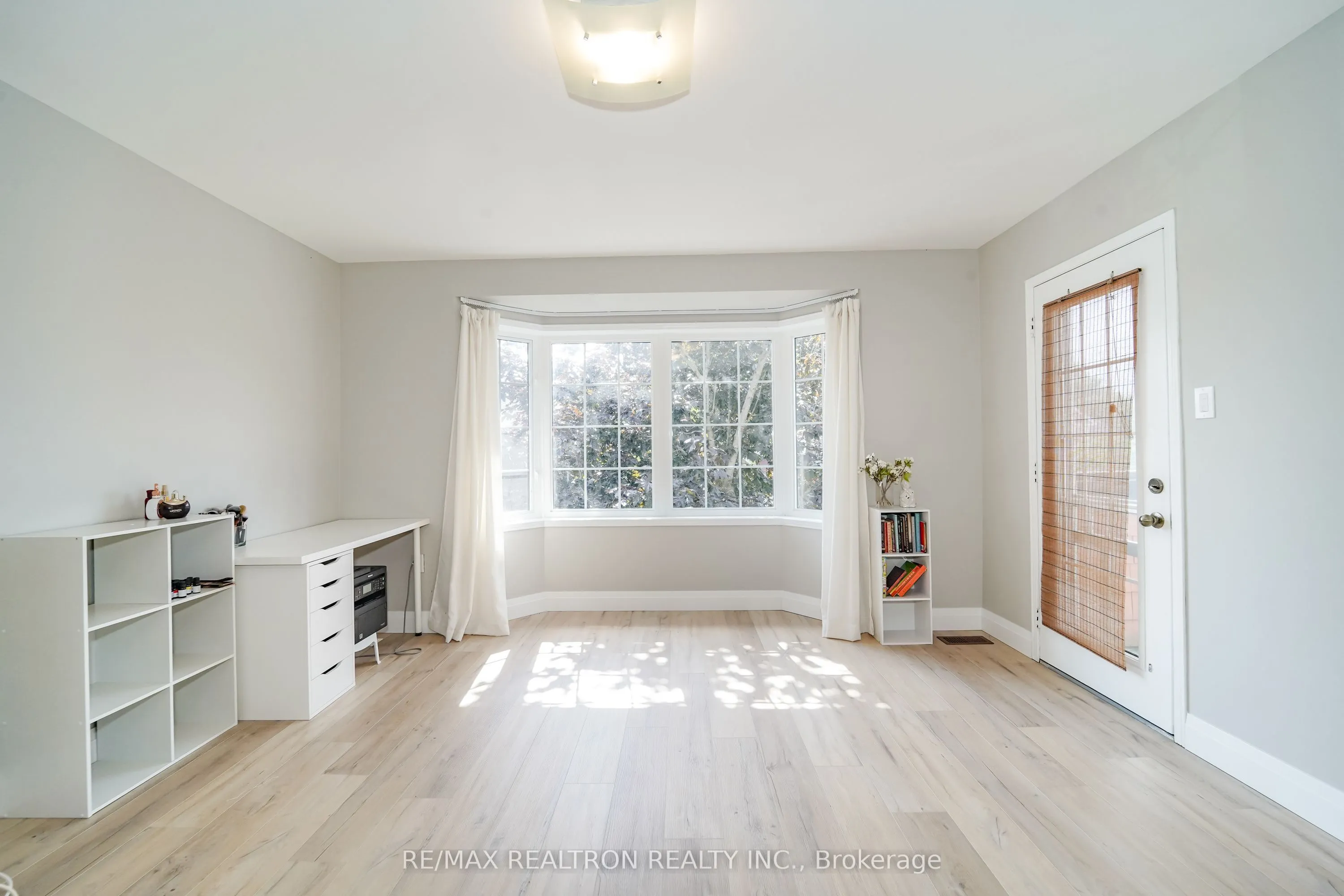 96 Hoile Drive