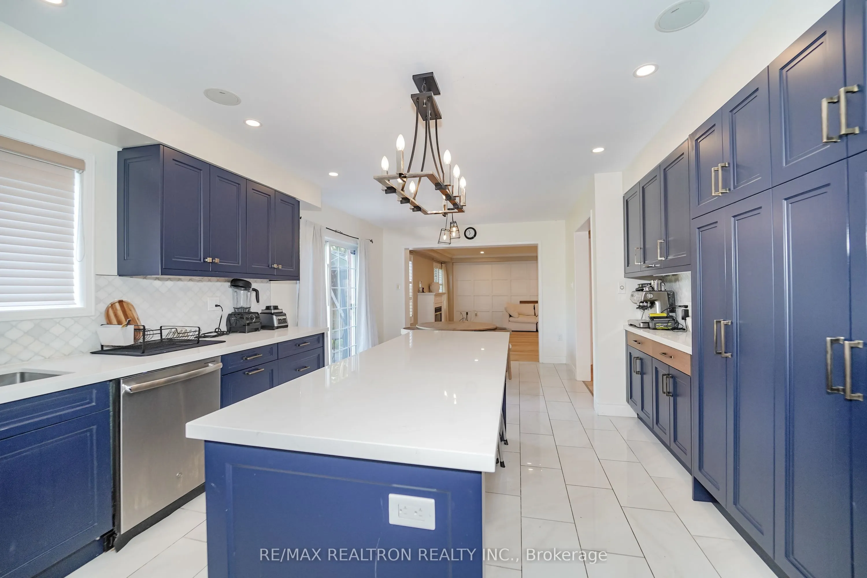 96 Hoile Drive
