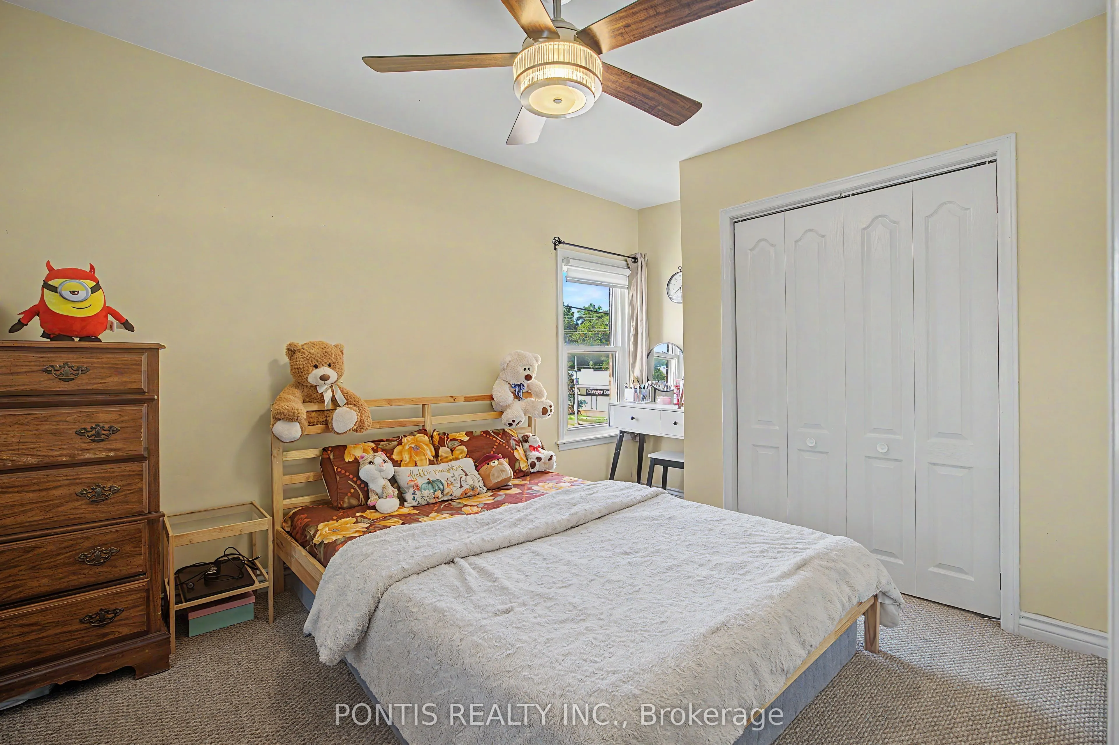2 Liberty Street S