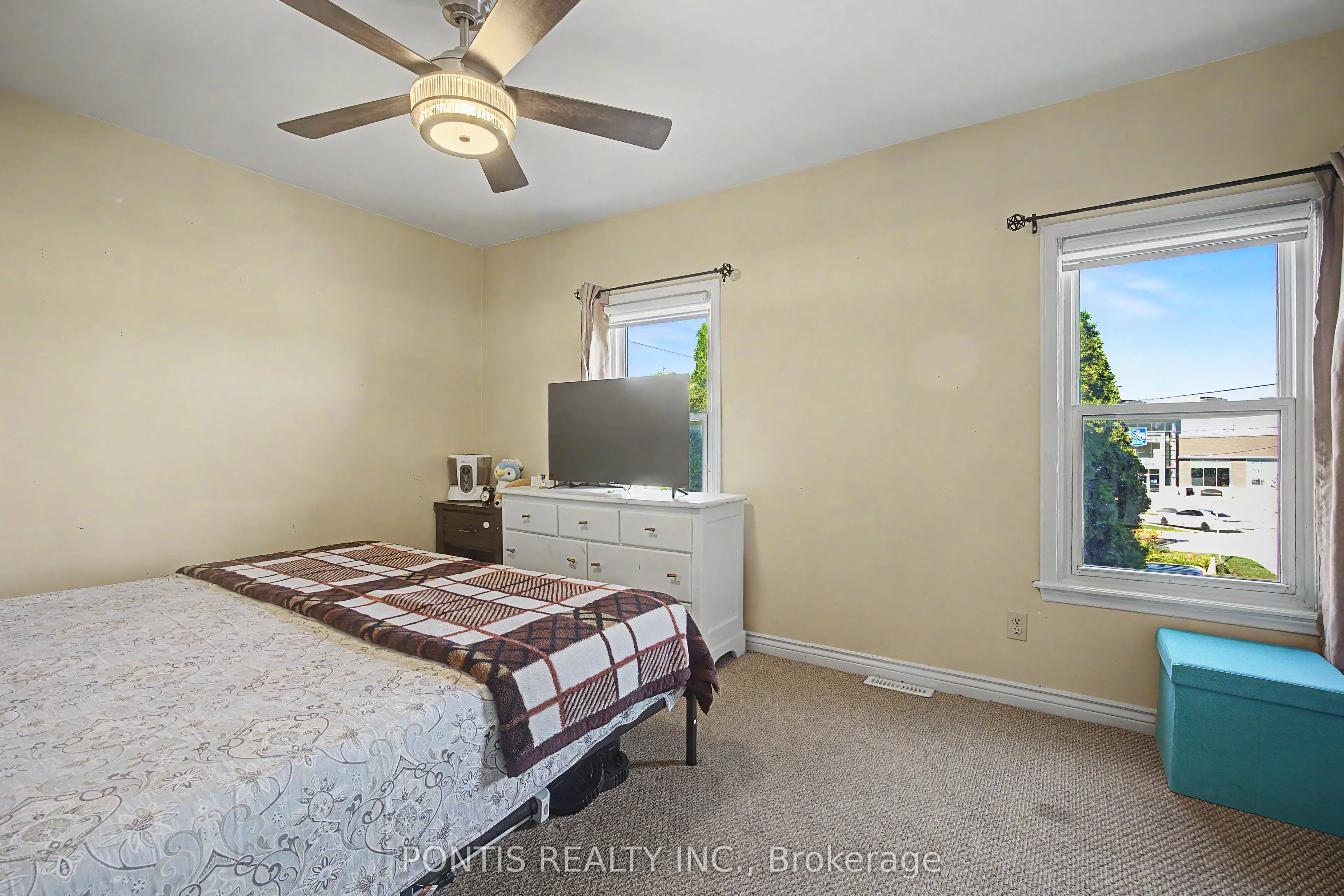 2 Liberty Street S