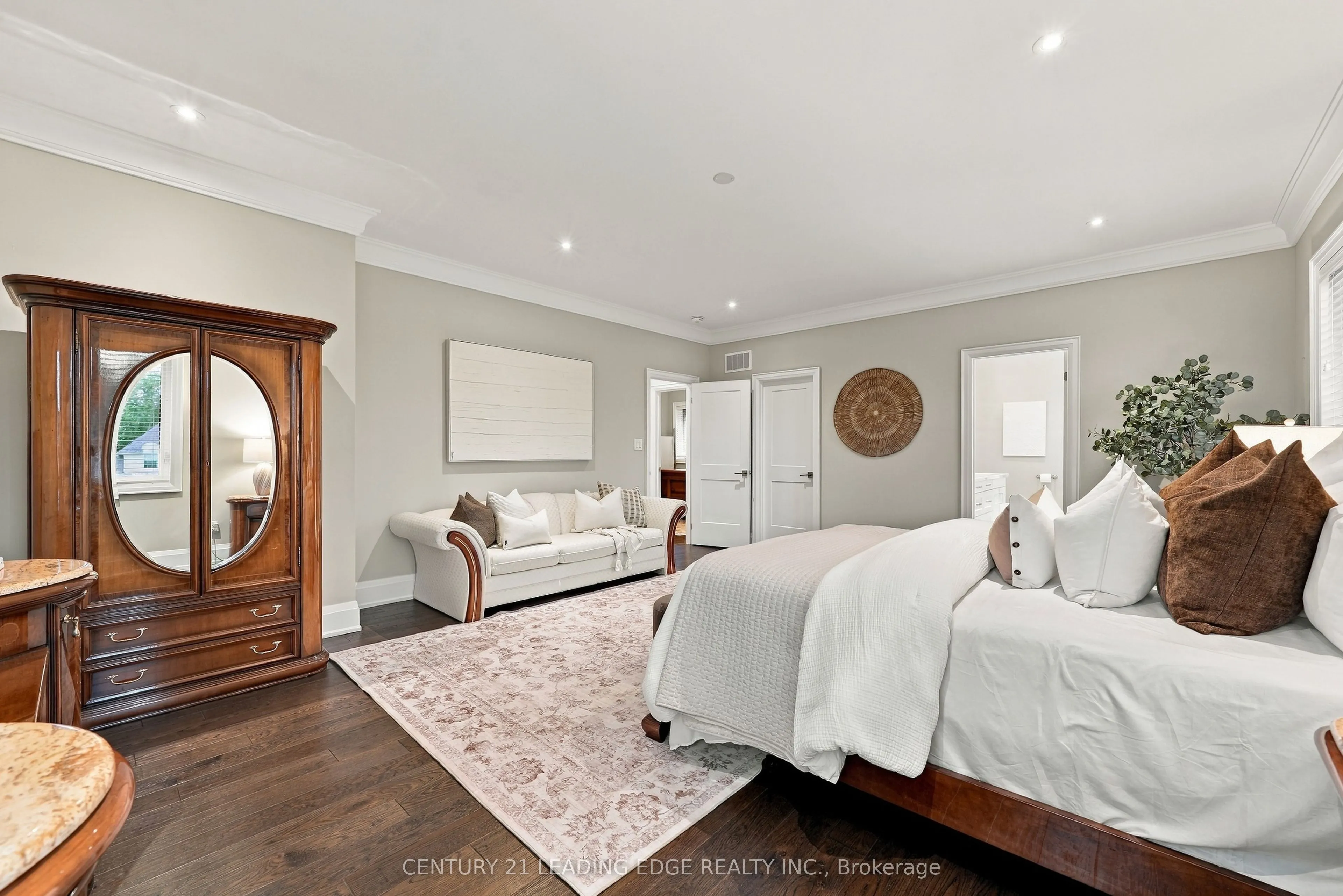 301 Fiddlers Court