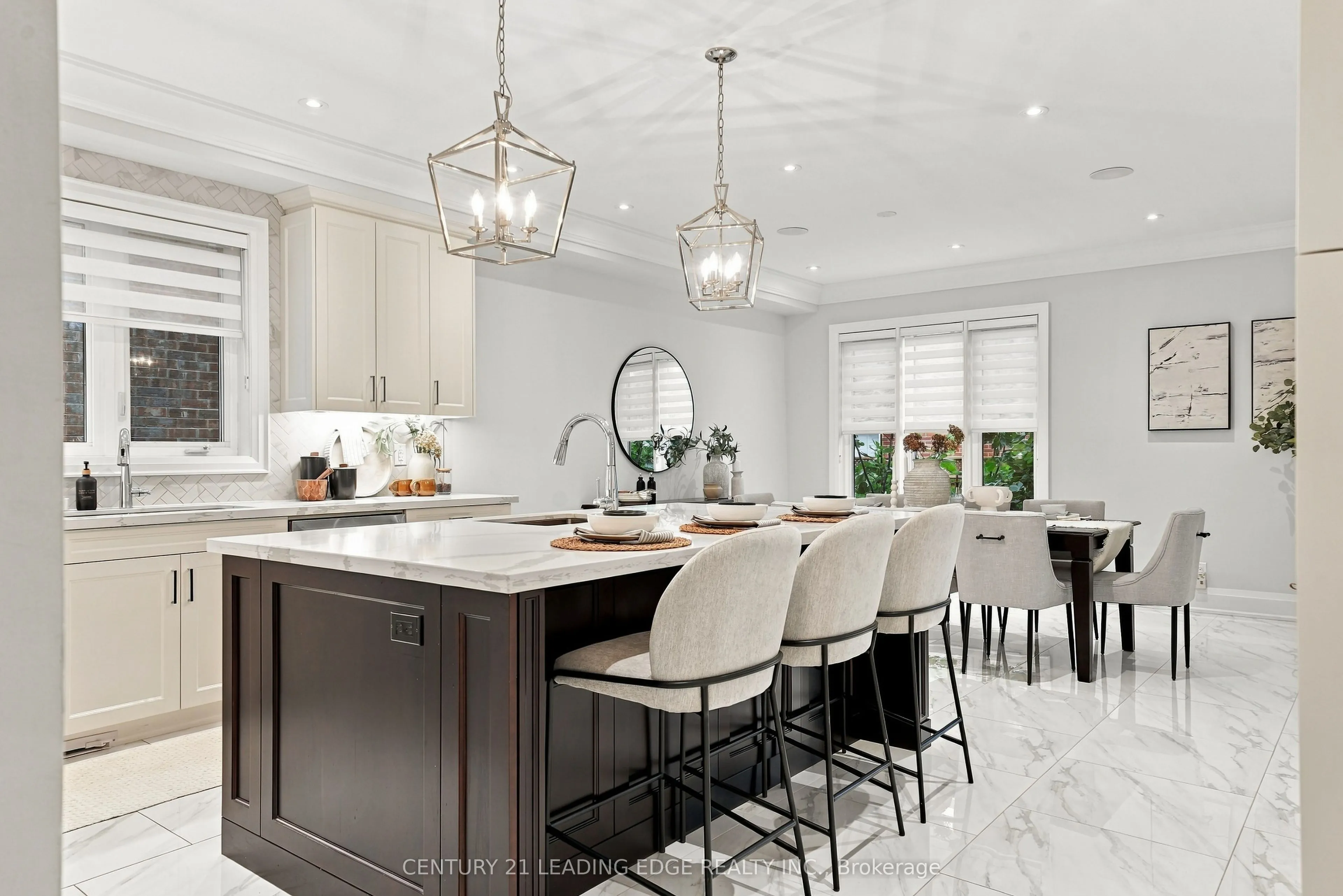 301 Fiddlers Court