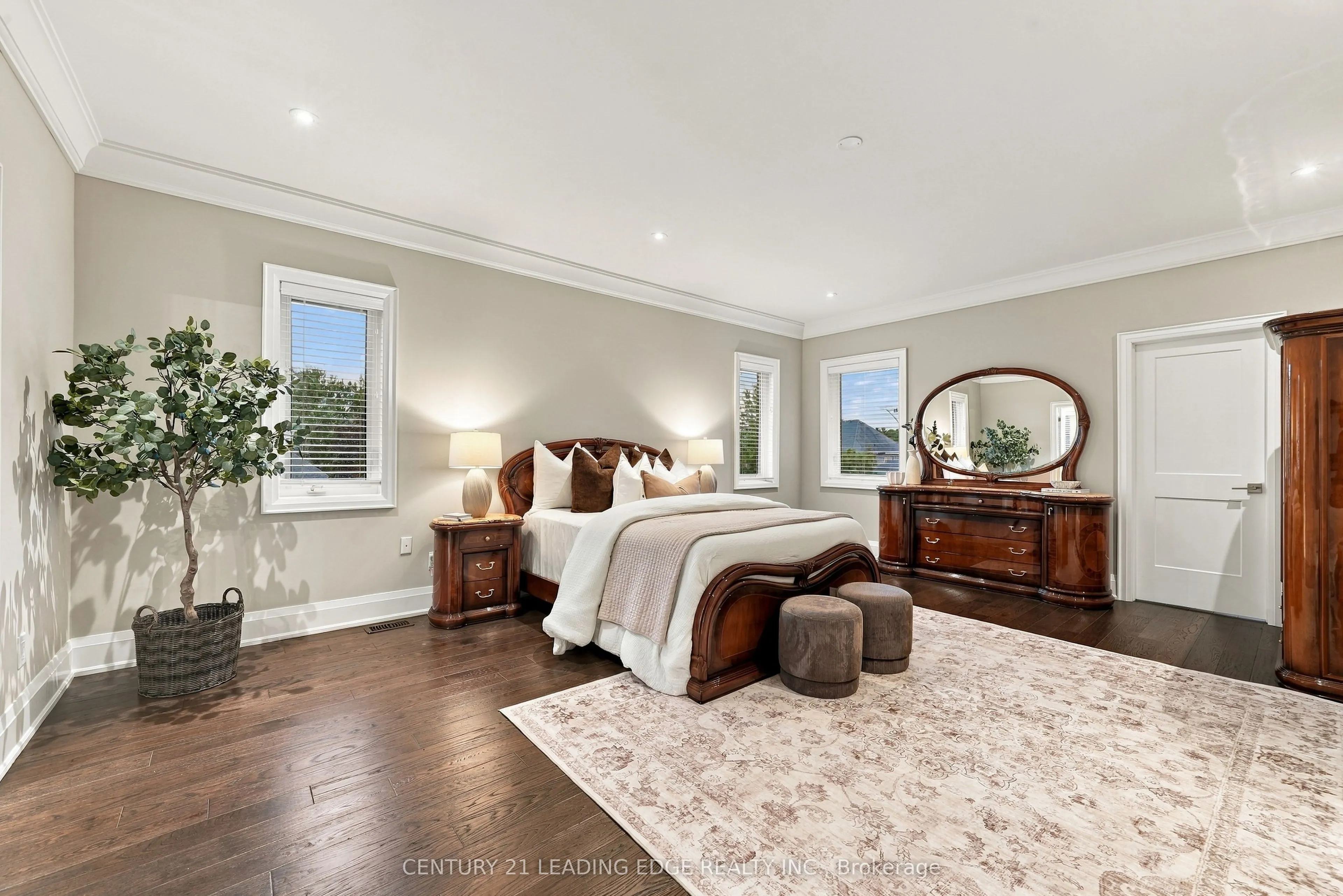 301 Fiddlers Court