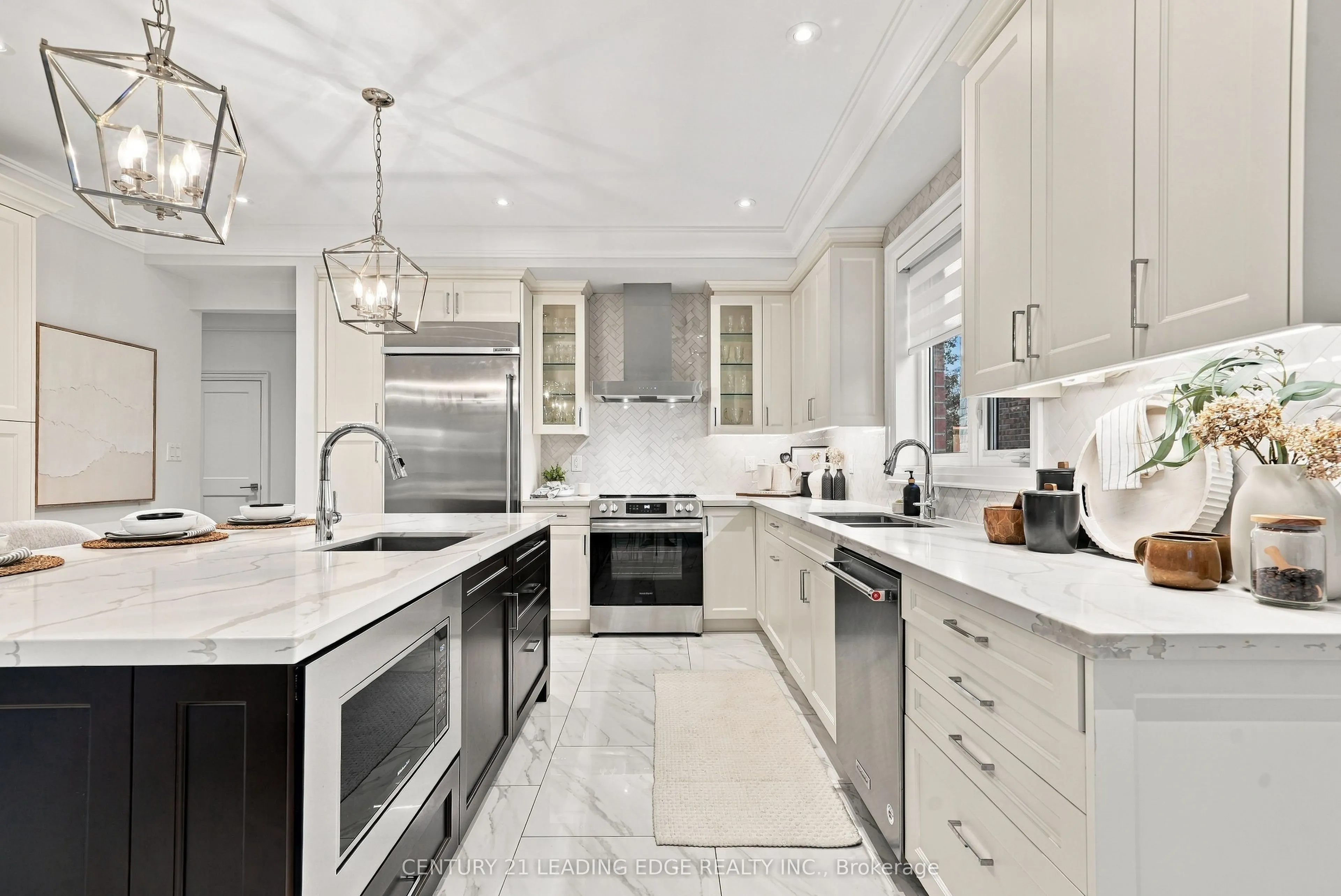301 Fiddlers Court