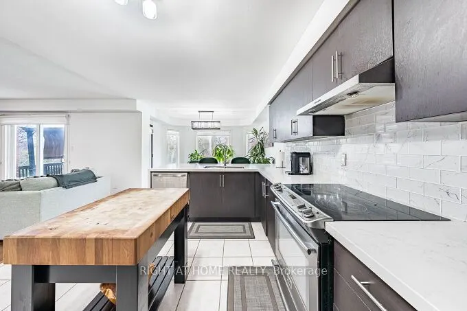 2 Catherwood Lane