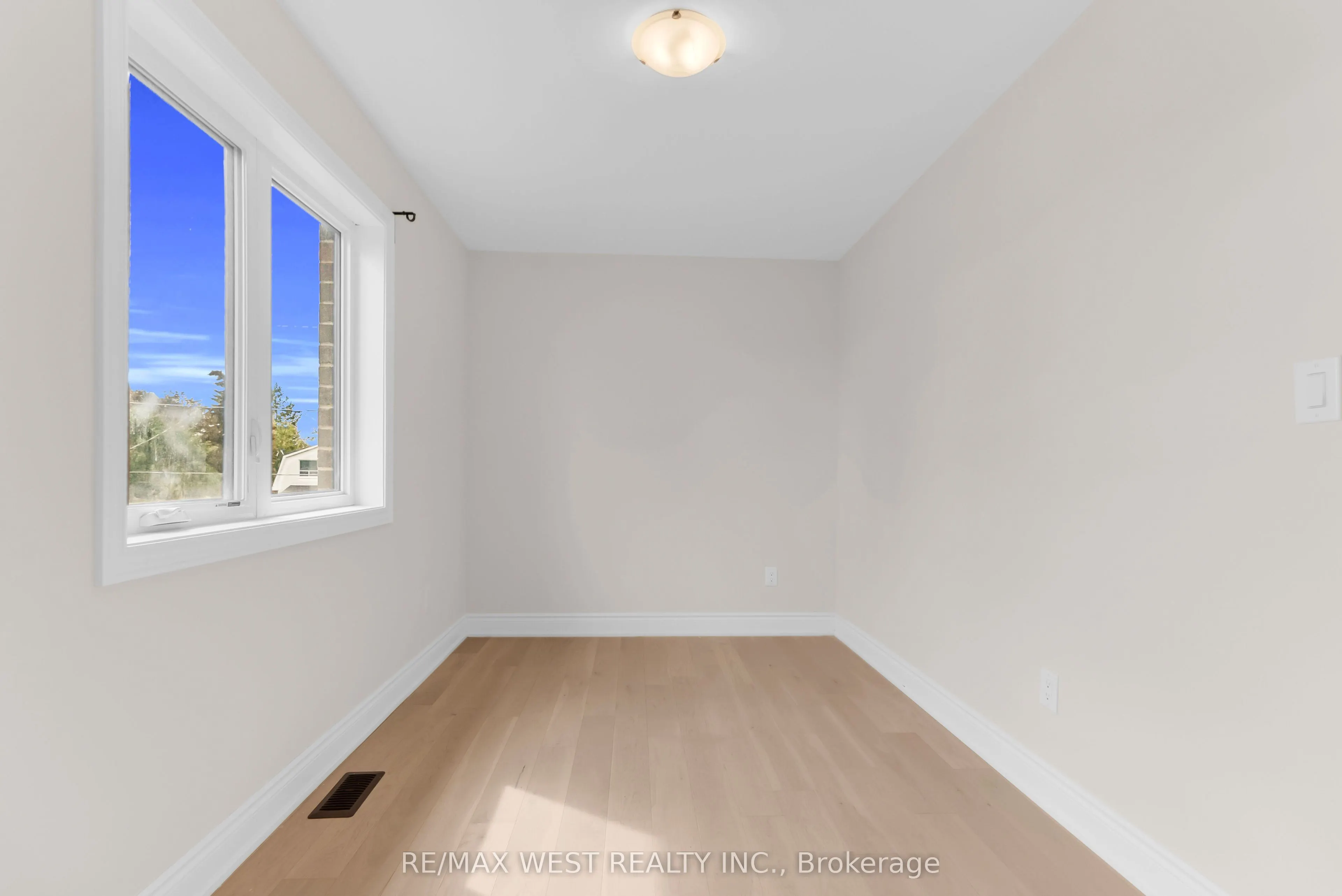 131 Guelph Street