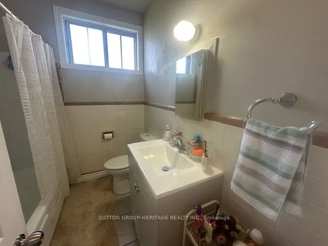 509 Colborne Street W #1