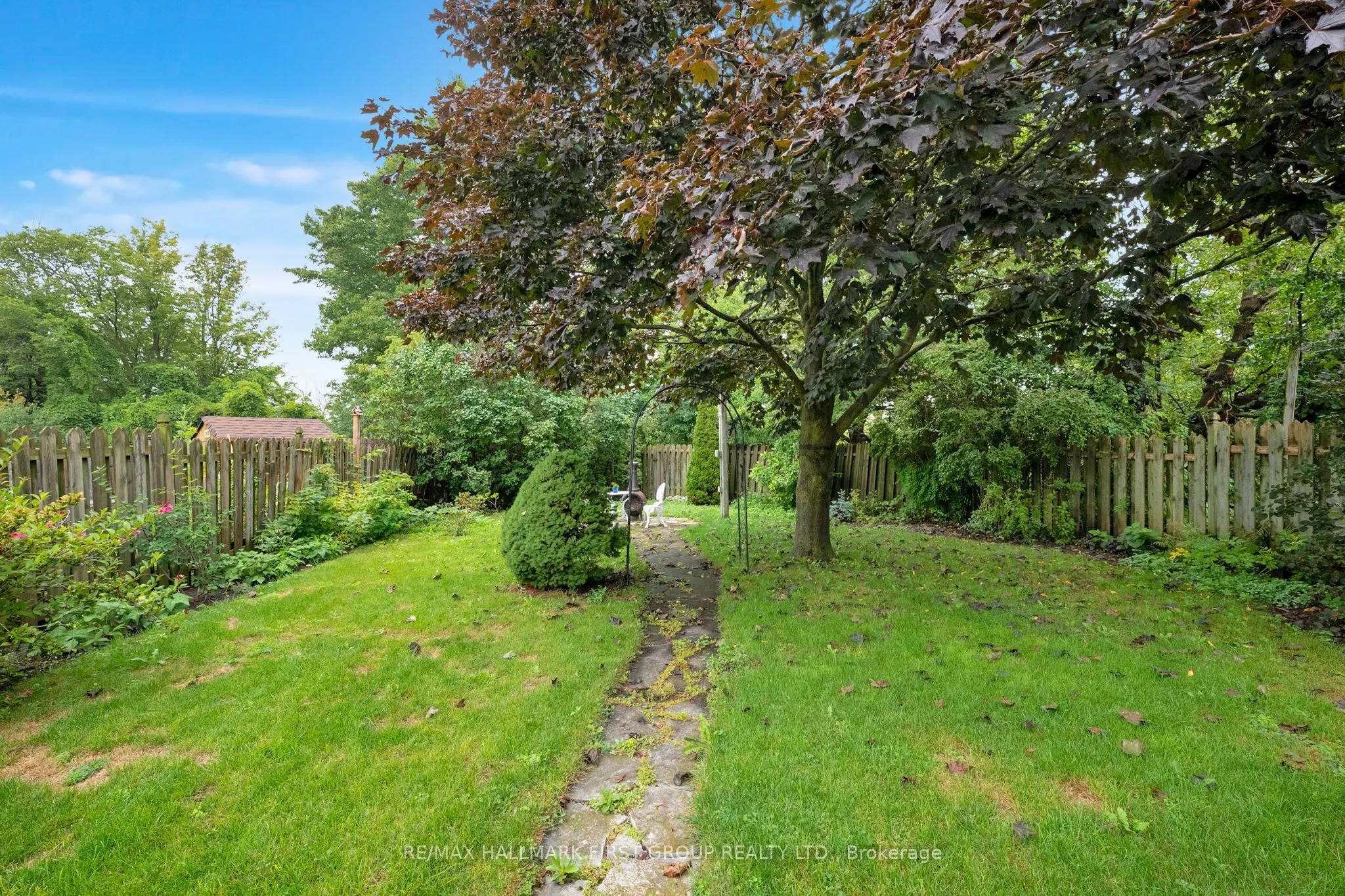 963 Renfrew Court