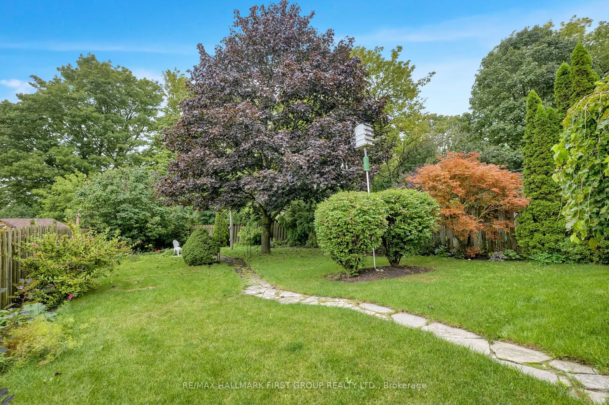 963 Renfrew Court