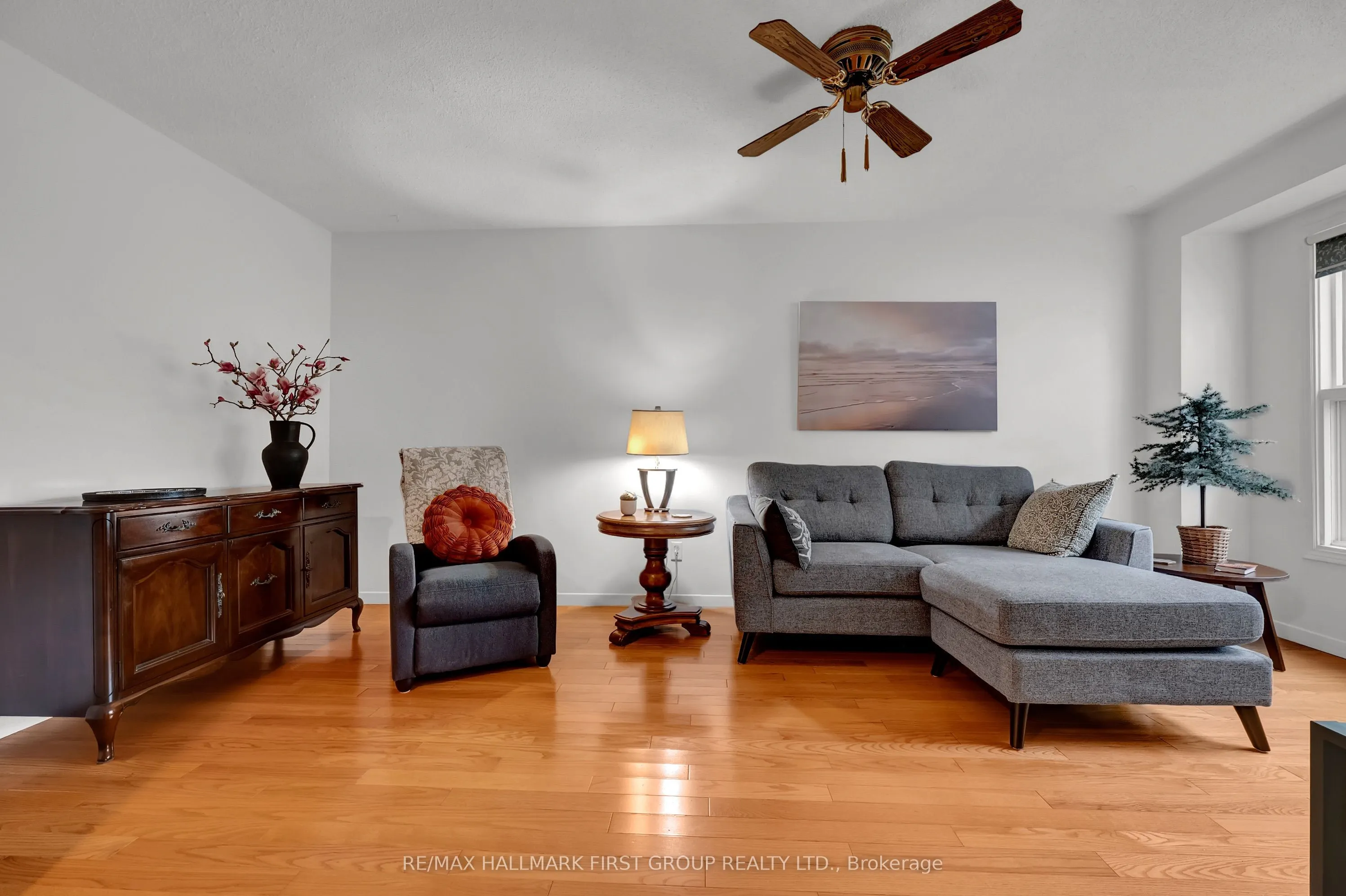 963 Renfrew Court