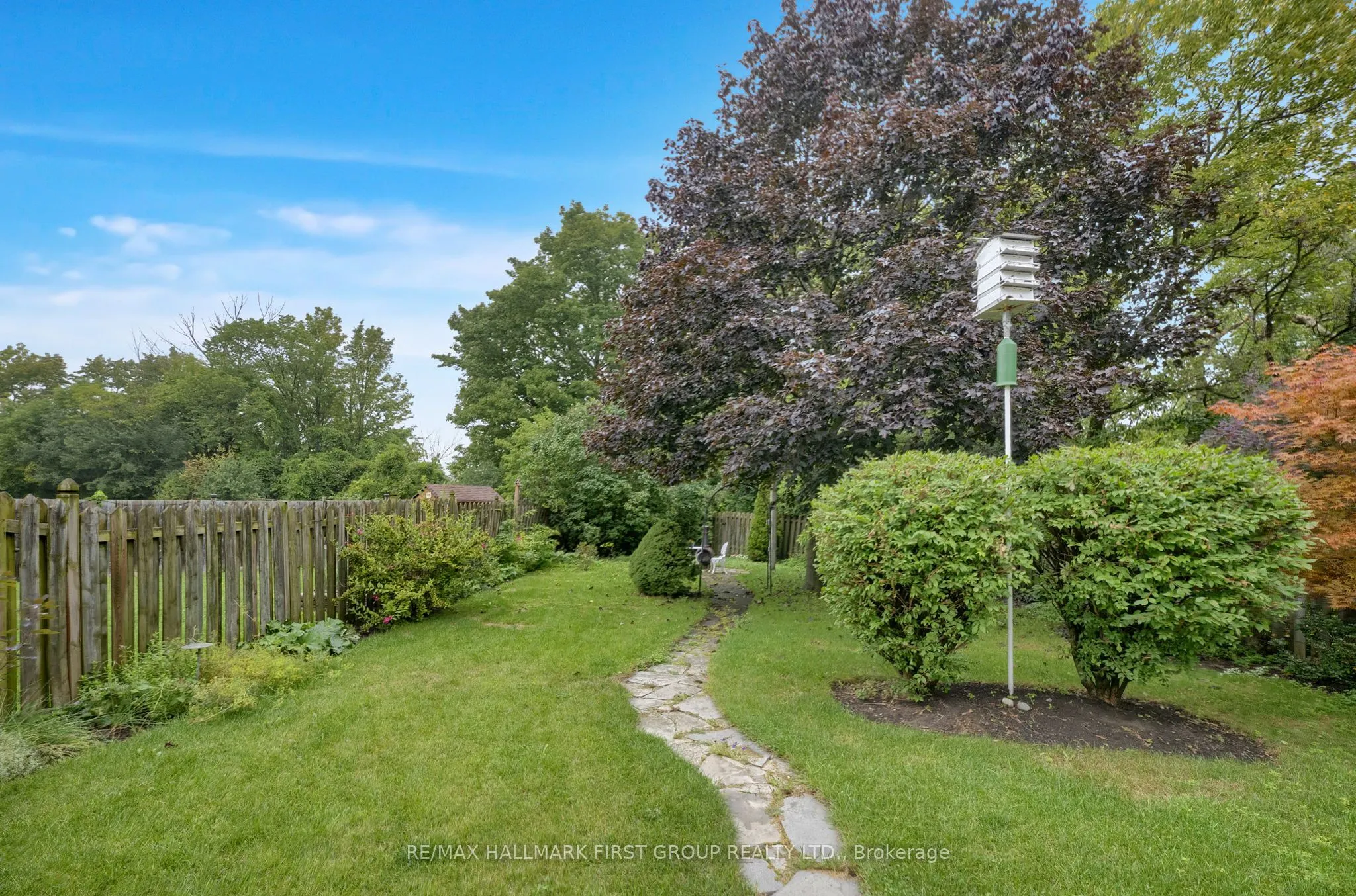 963 Renfrew Court
