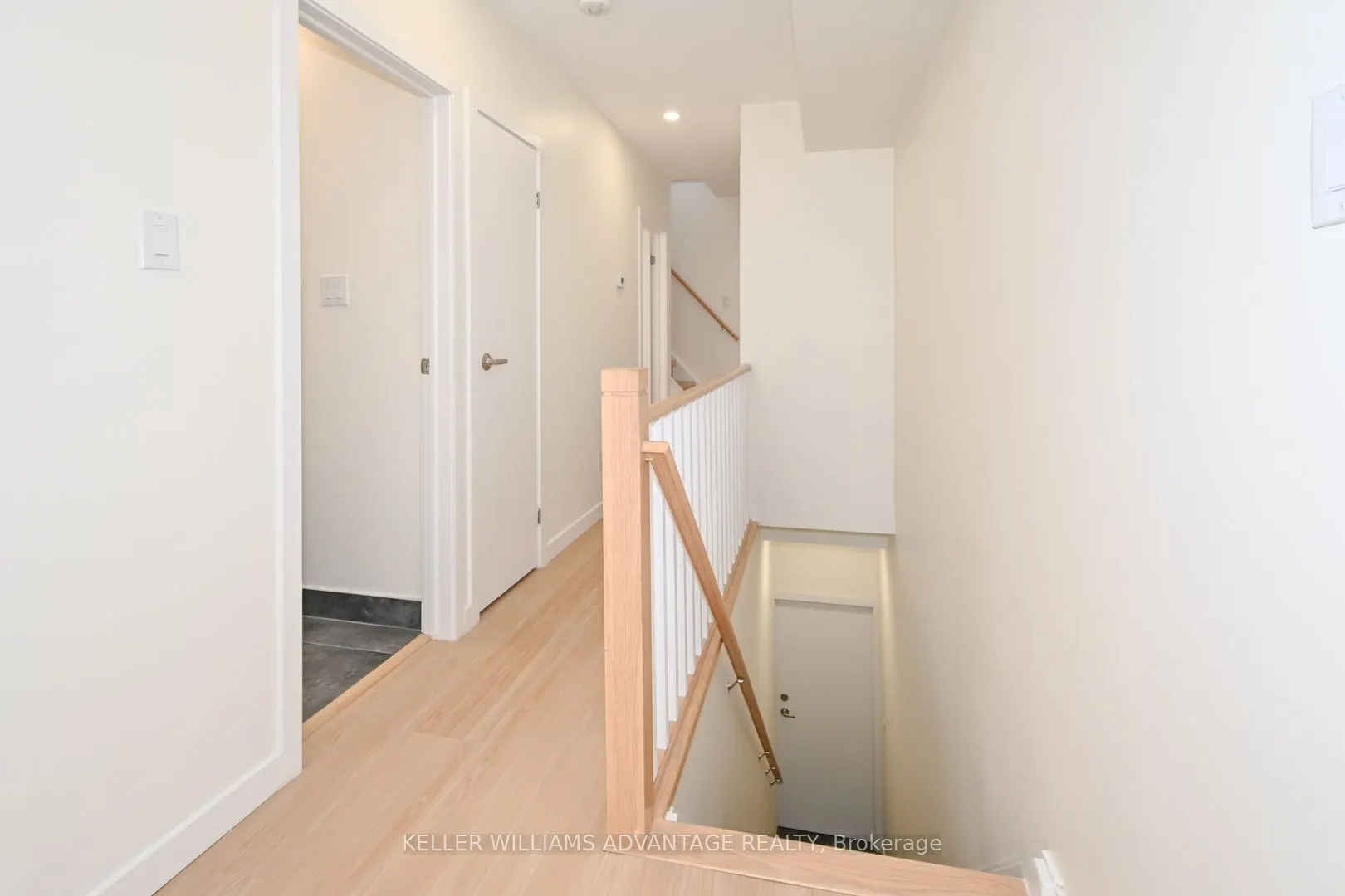 113 Woodbine Avenue #upper