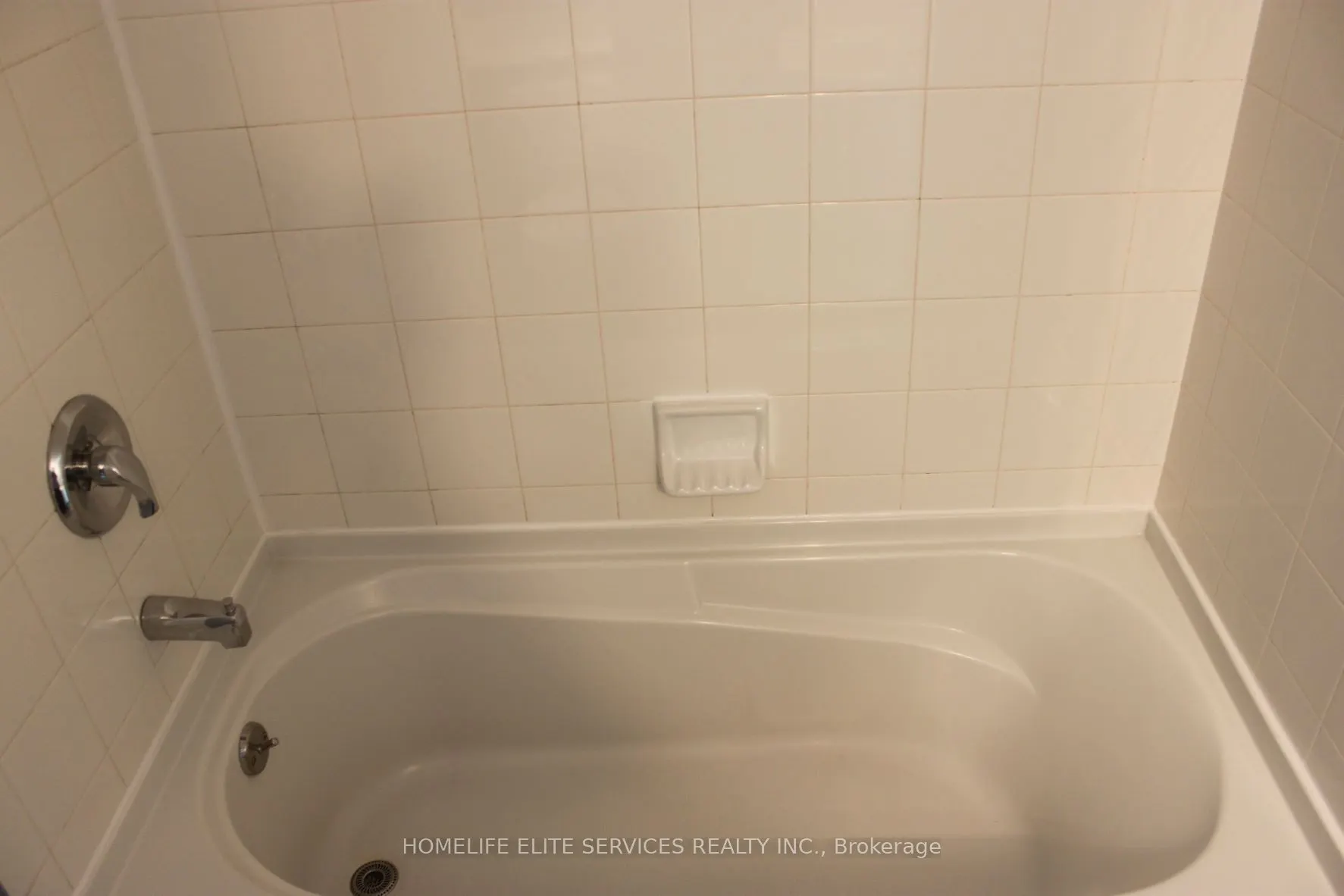 11 Lee Centre Drive #1615