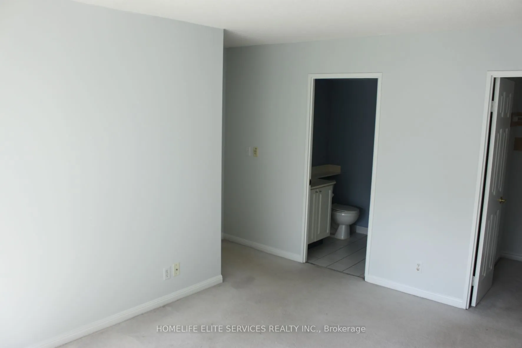 11 Lee Centre Drive #1615