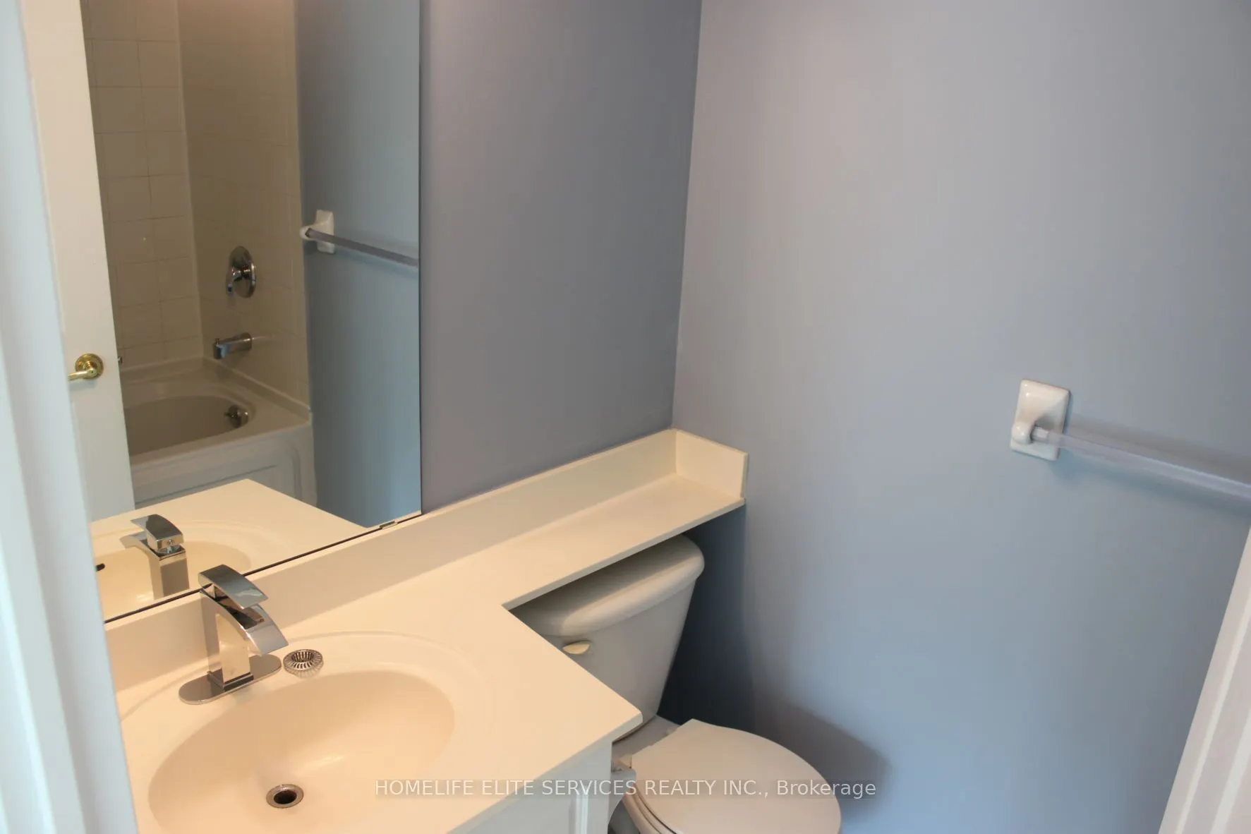 11 Lee Centre Drive #1615