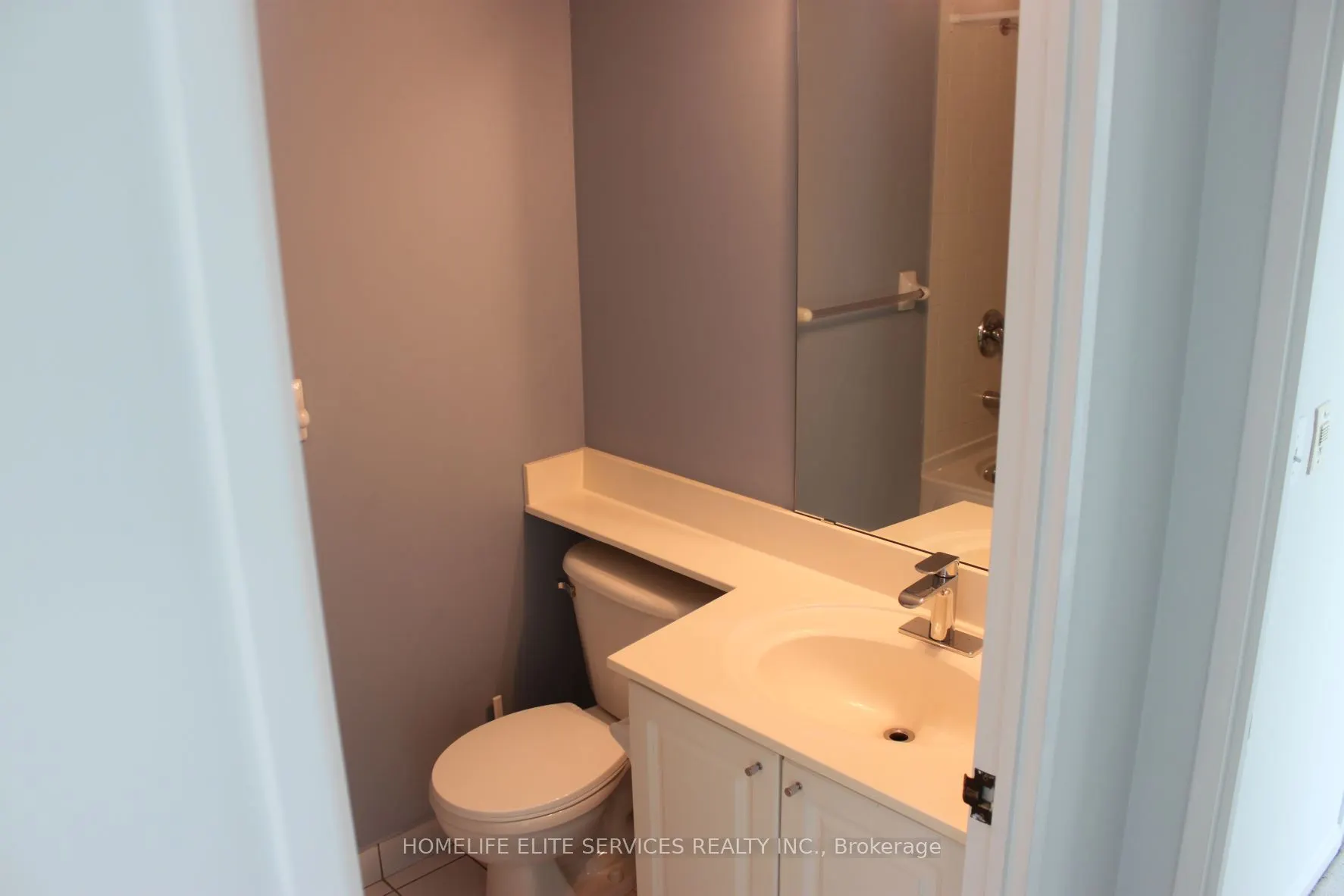 11 Lee Centre Drive #1615