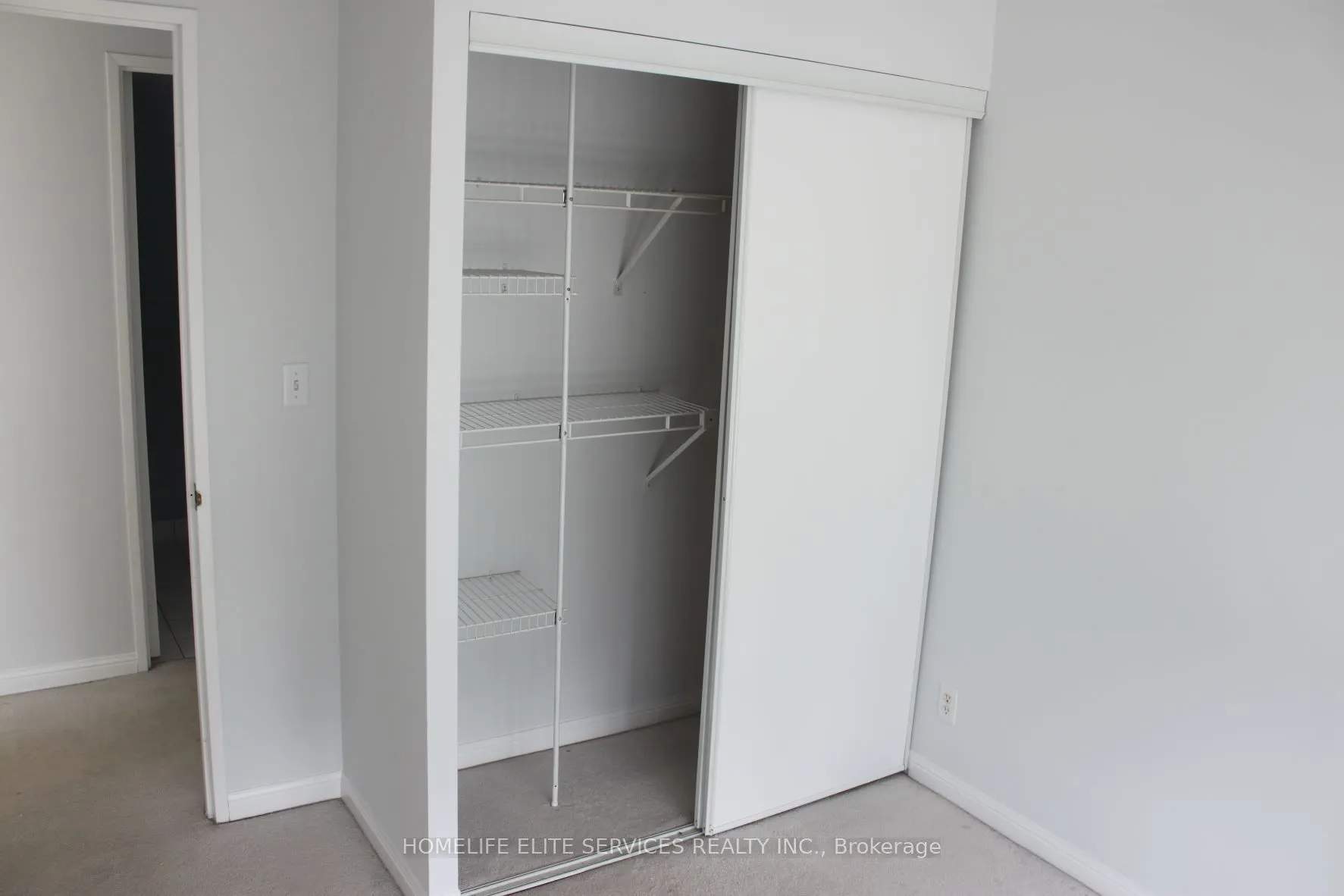 11 Lee Centre Drive #1615
