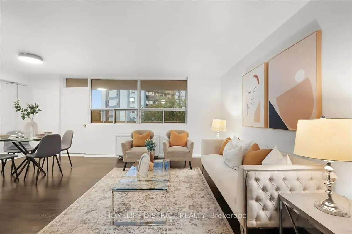 3420 Eglinton Avenue E #404
