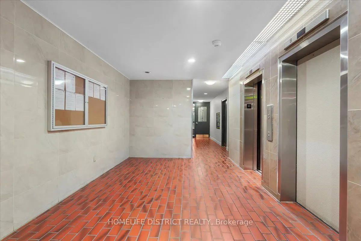 3420 Eglinton Avenue E #404