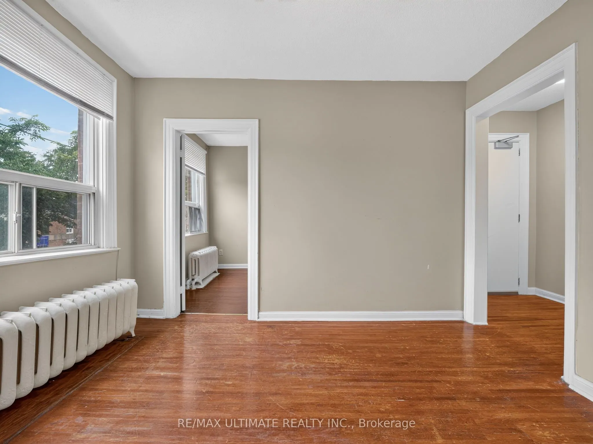 2360 Queen Street E #5