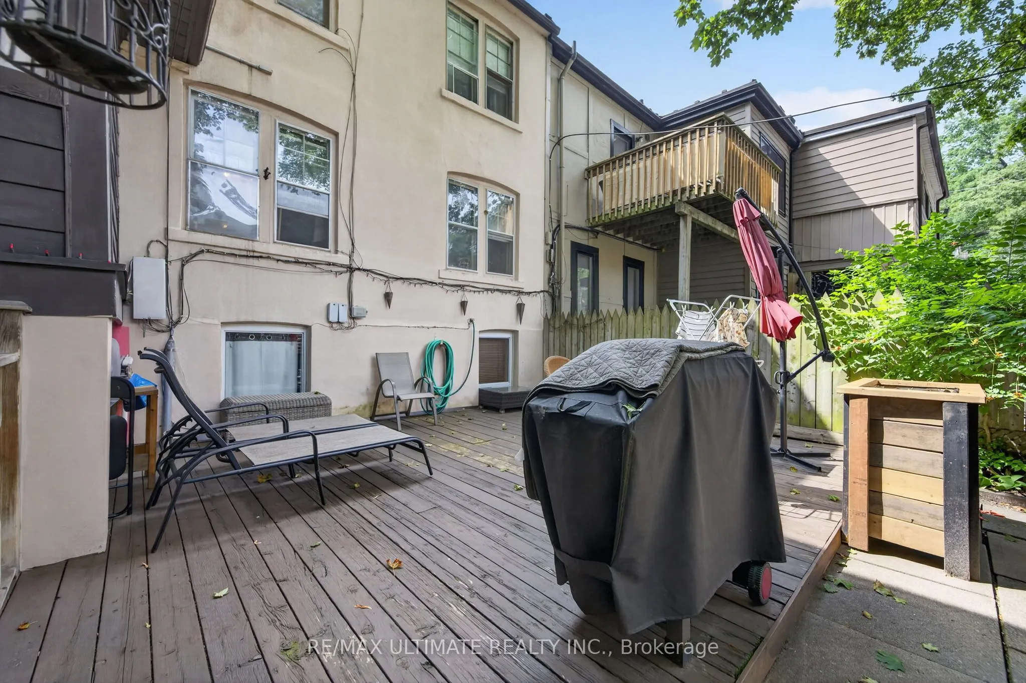 2360 Queen Street E #5