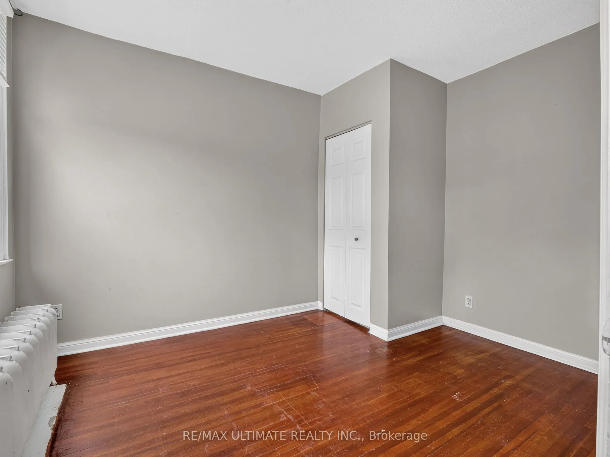 2360 Queen Street E #5
