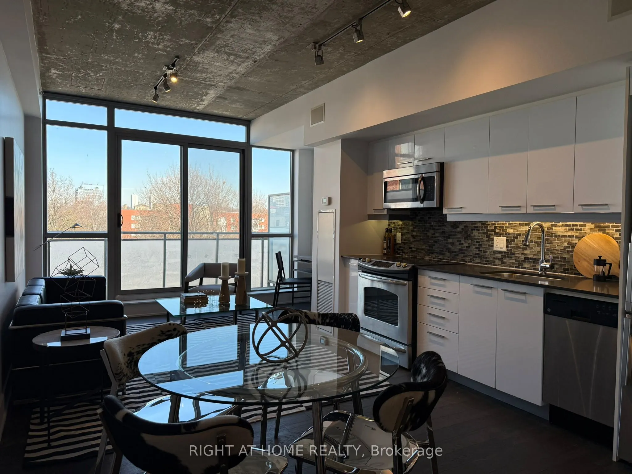 630 Queen Street E #407