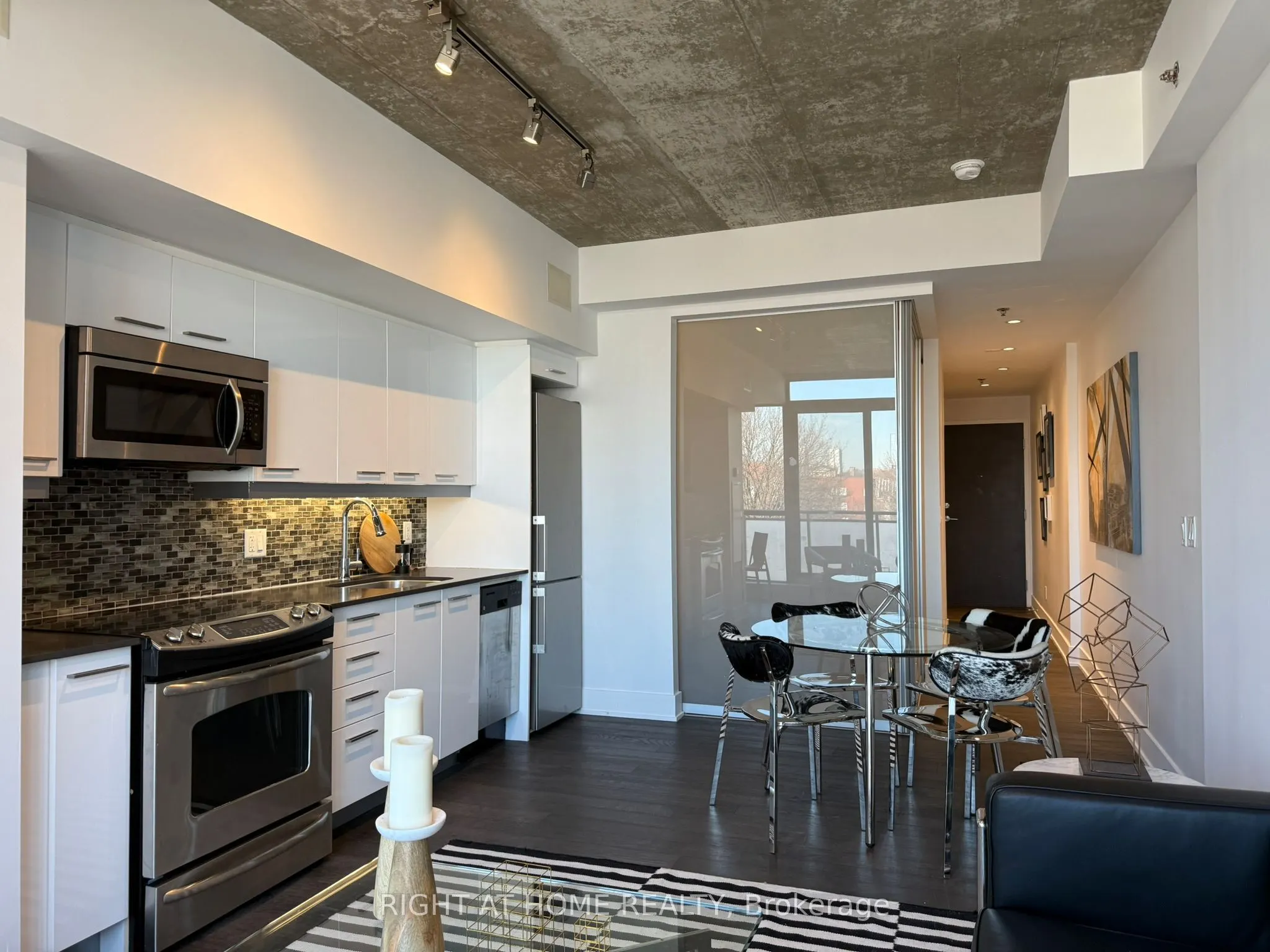 630 Queen Street E #407