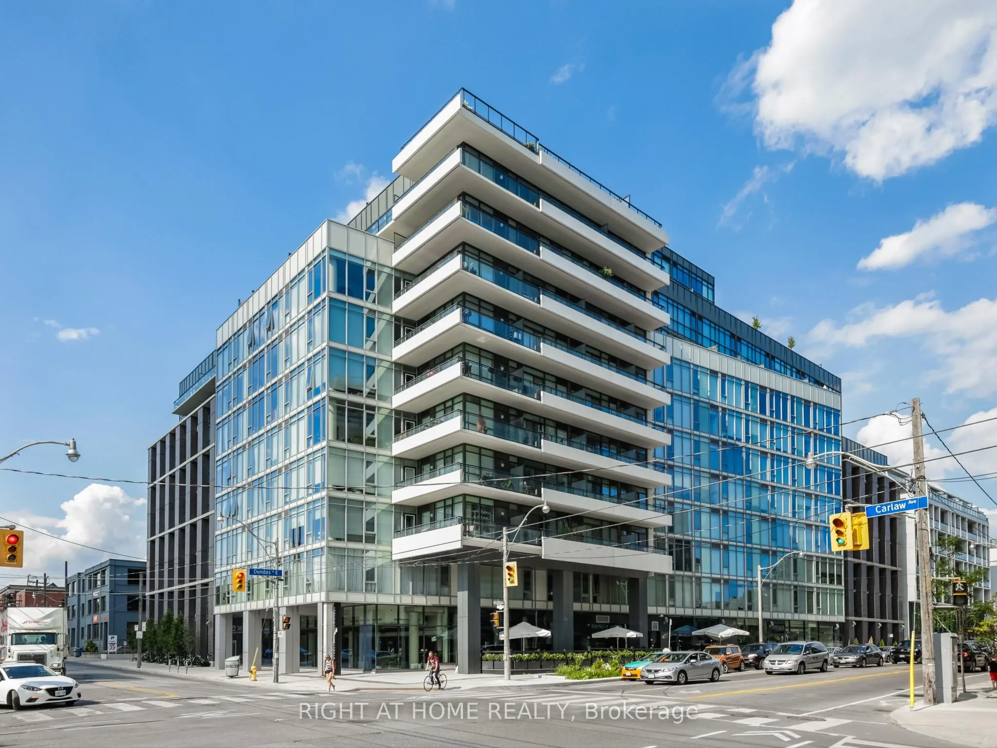 1190 Dundas Street E #627