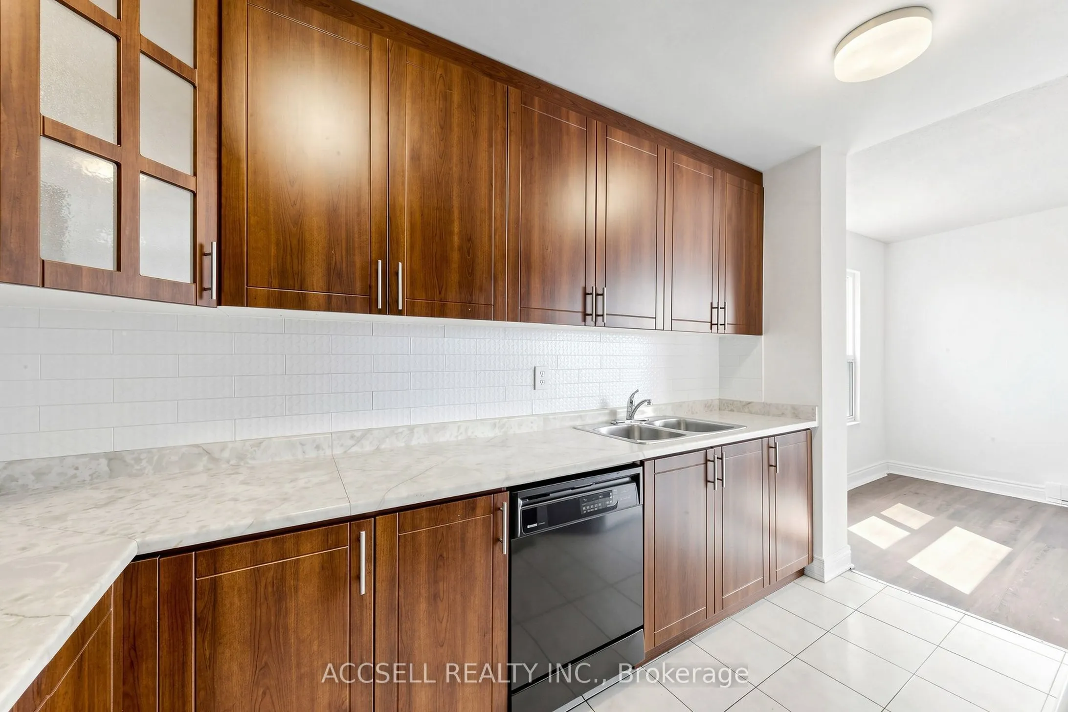 855 Kennedy Road #901