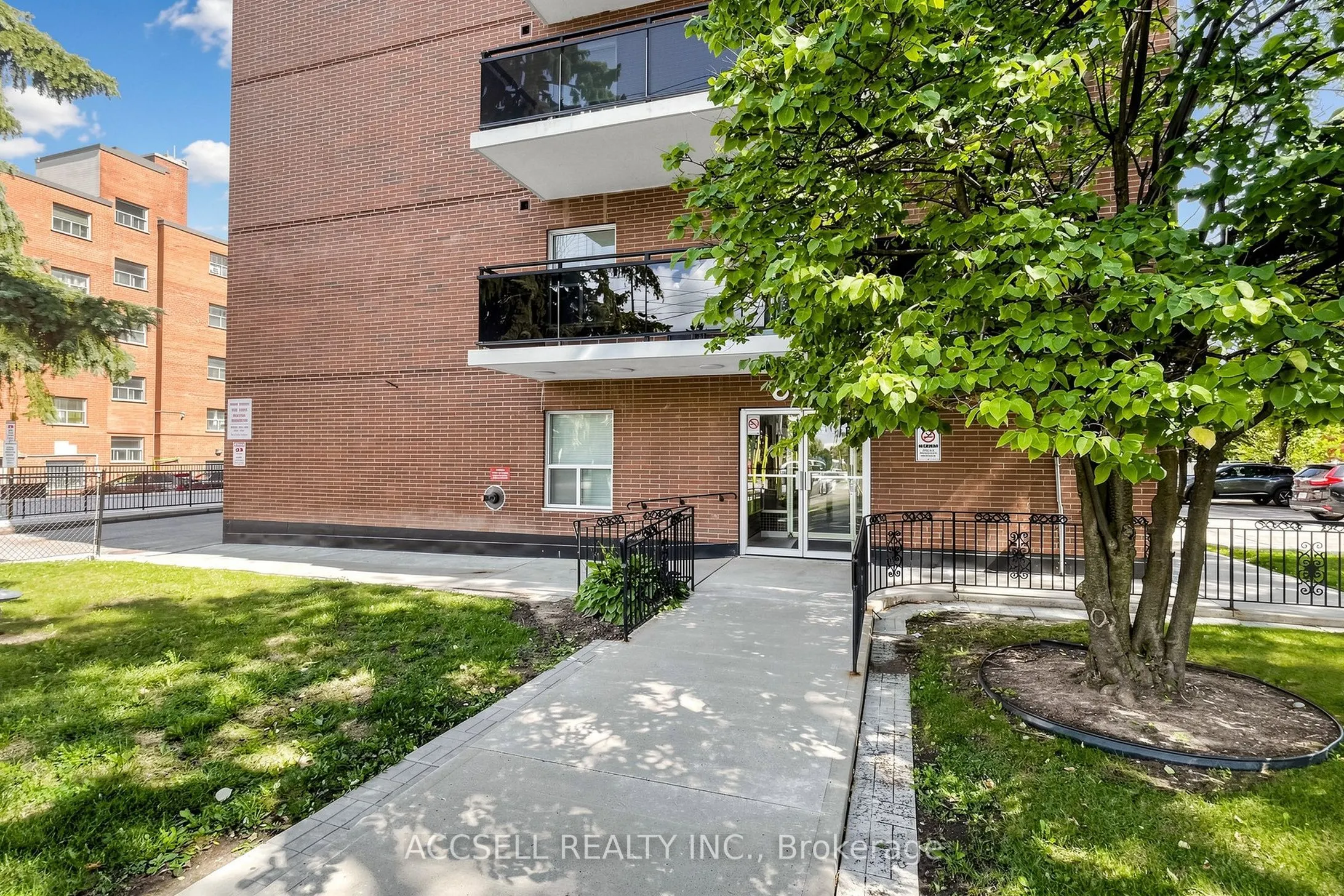 855 Kennedy Road #901