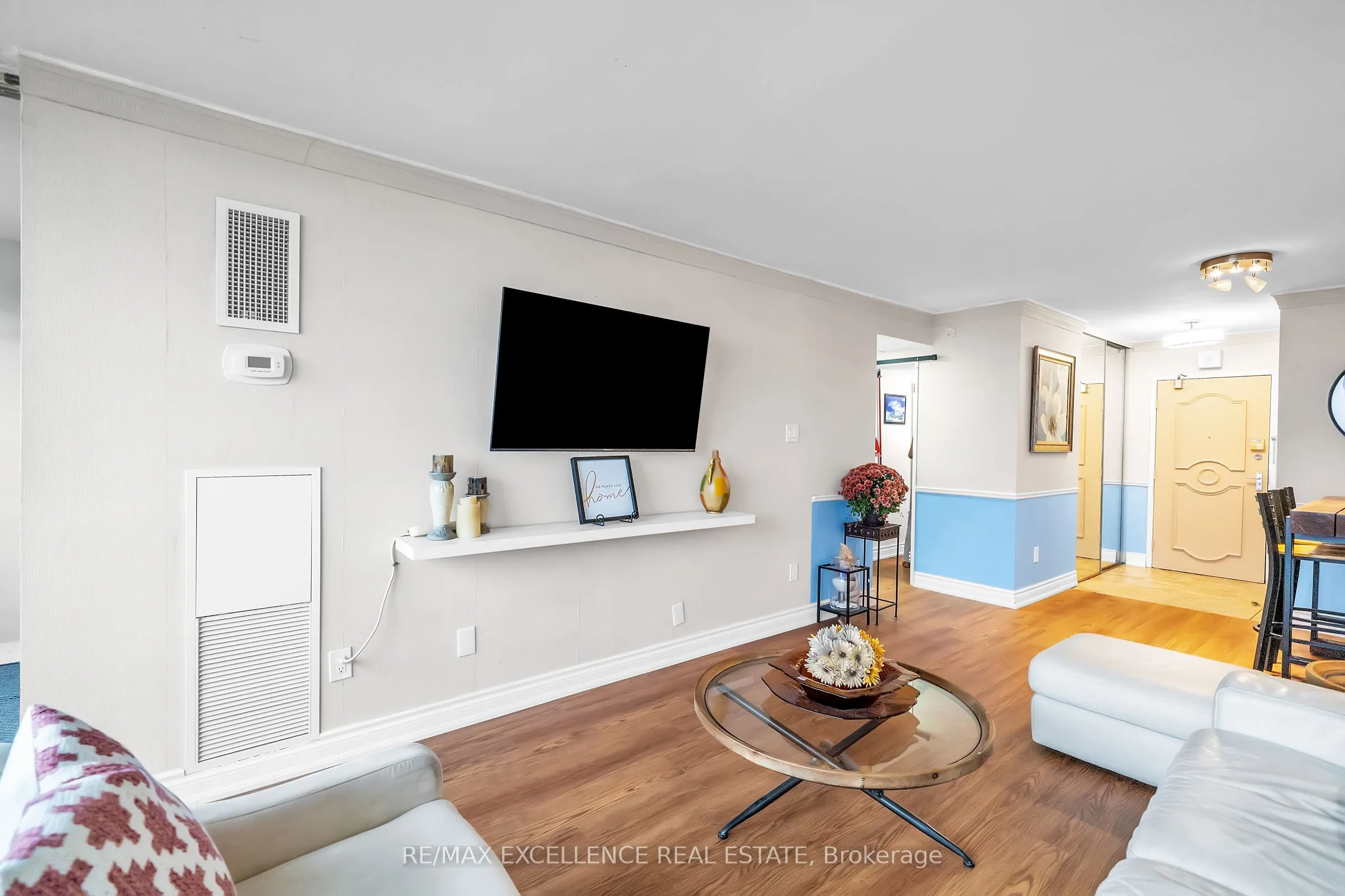 44 Falby Court #1402