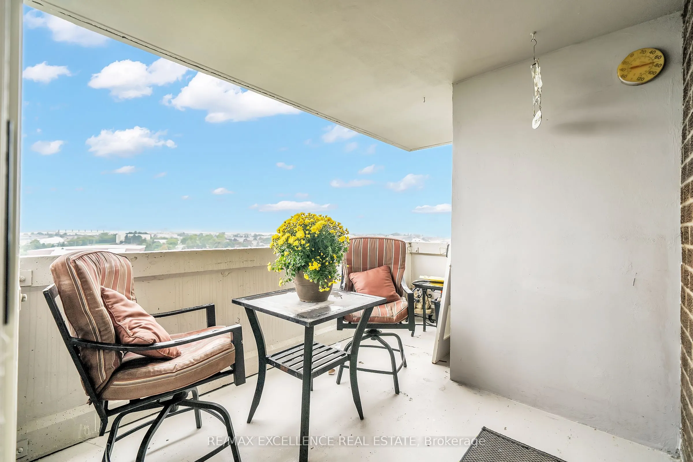 44 Falby Court #1402