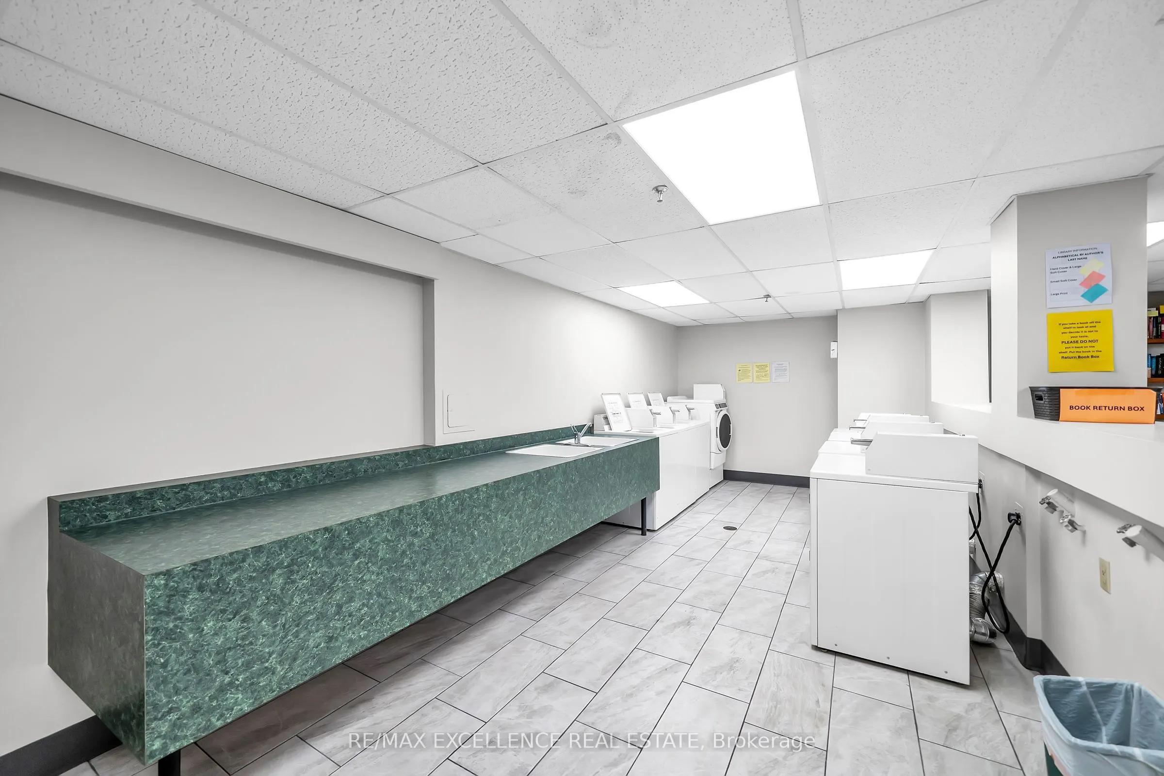44 Falby Court #1402
