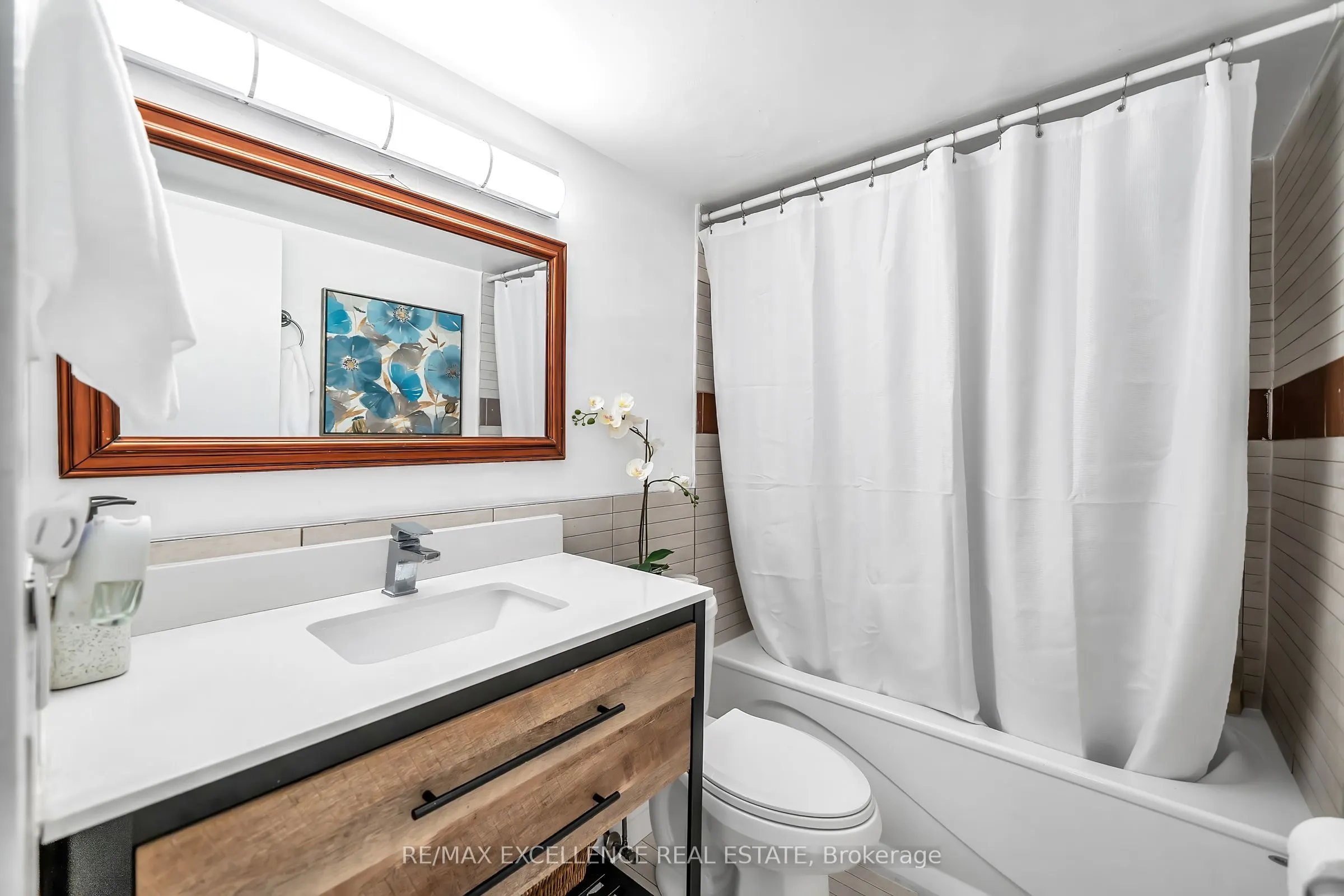 44 Falby Court #1402