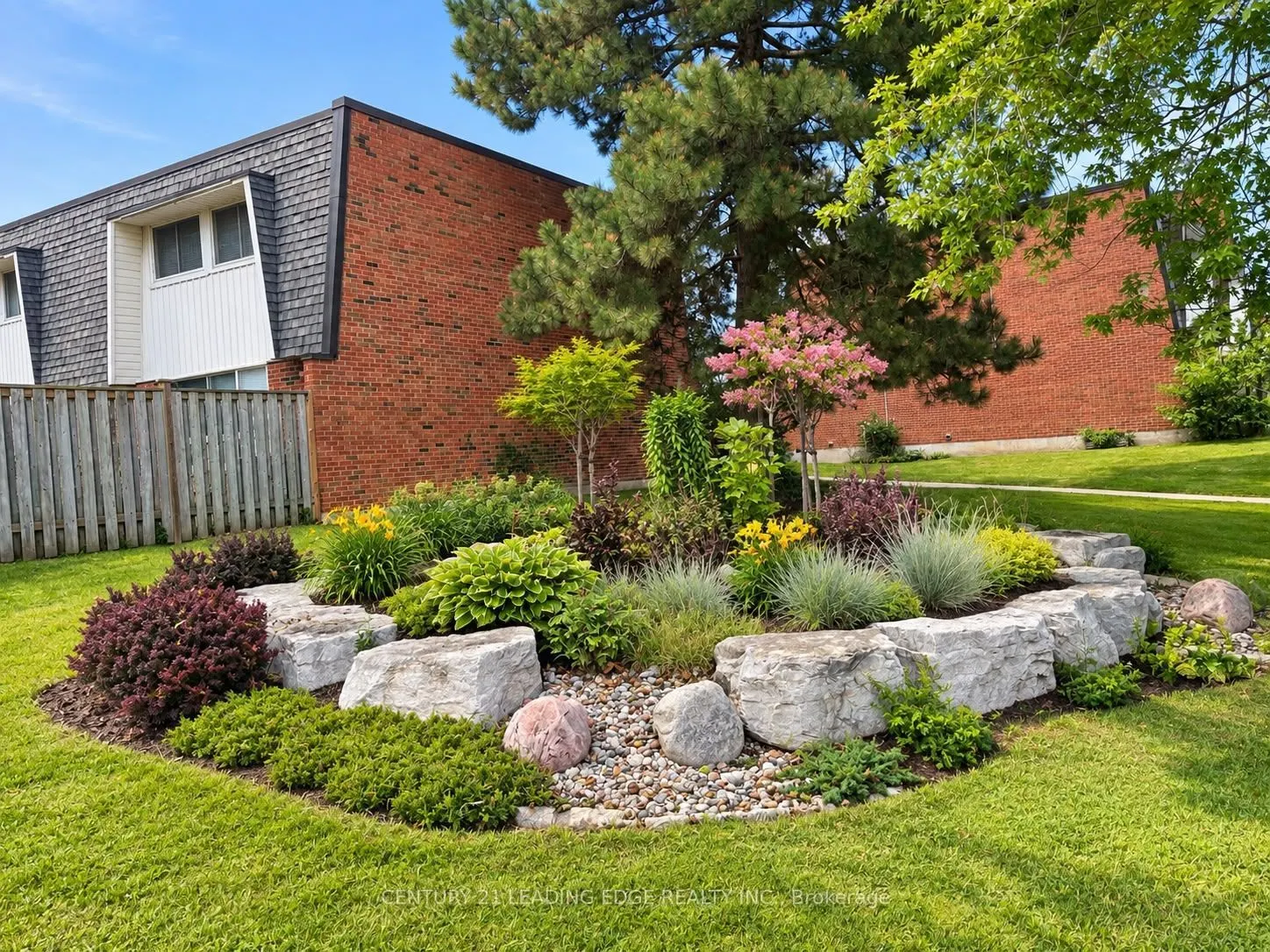 112 Deacon Lane #112