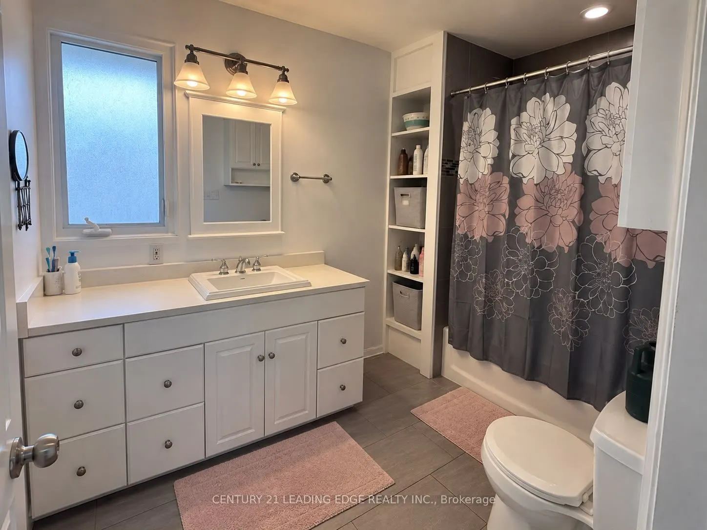 112 Deacon Lane #112