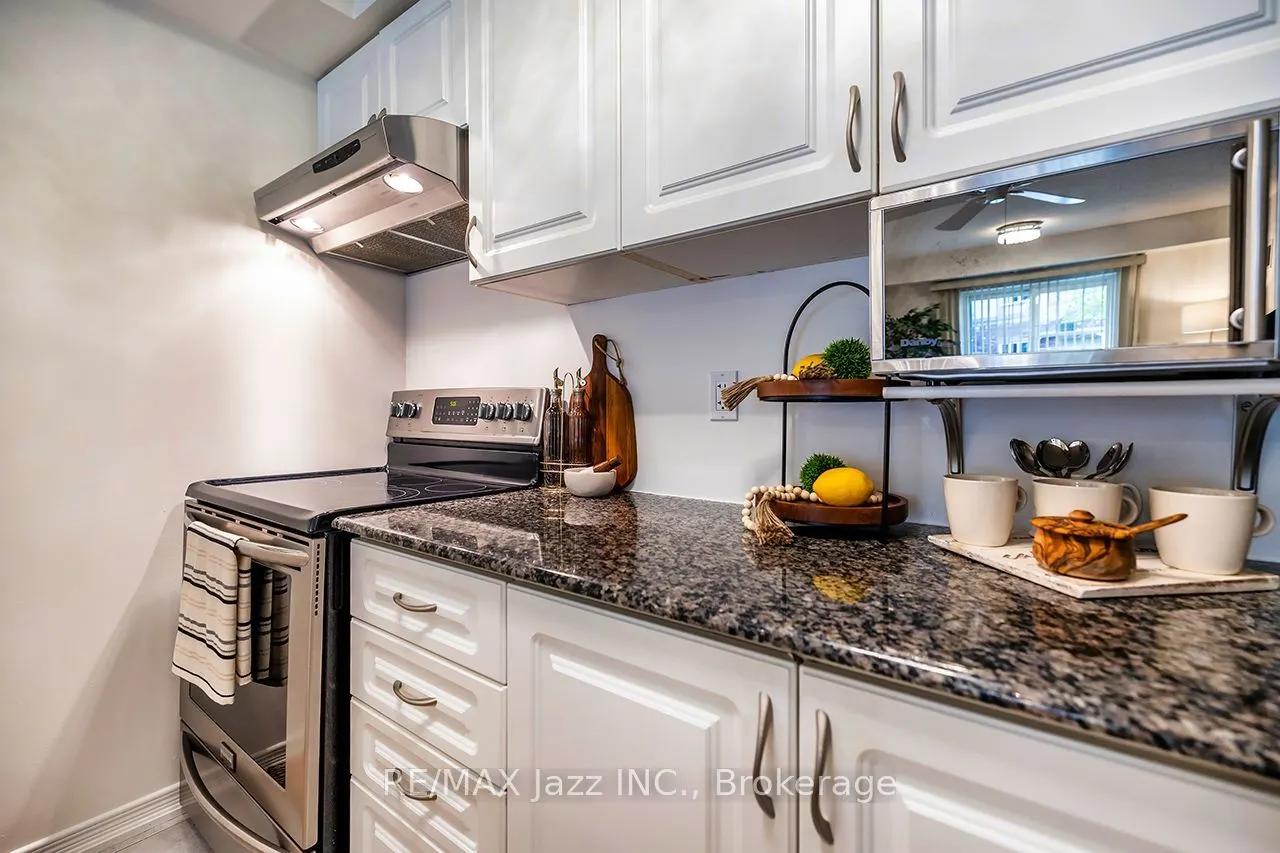 61 Clarington Boulevard #102