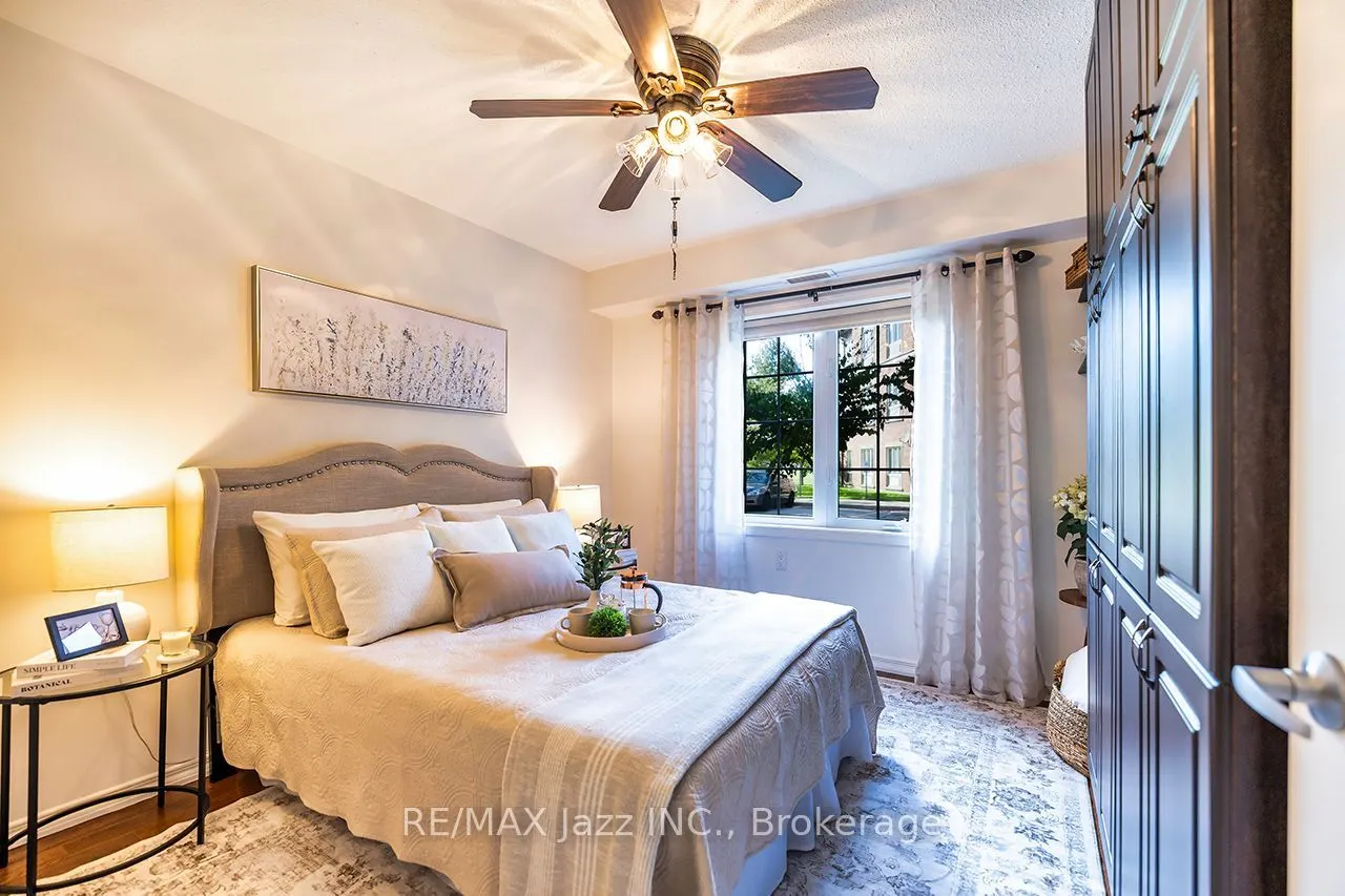 61 Clarington Boulevard #102