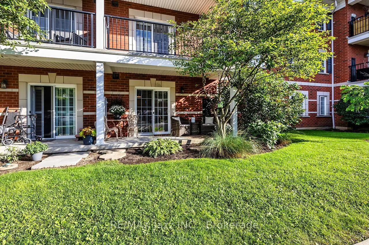 61 Clarington Boulevard #102