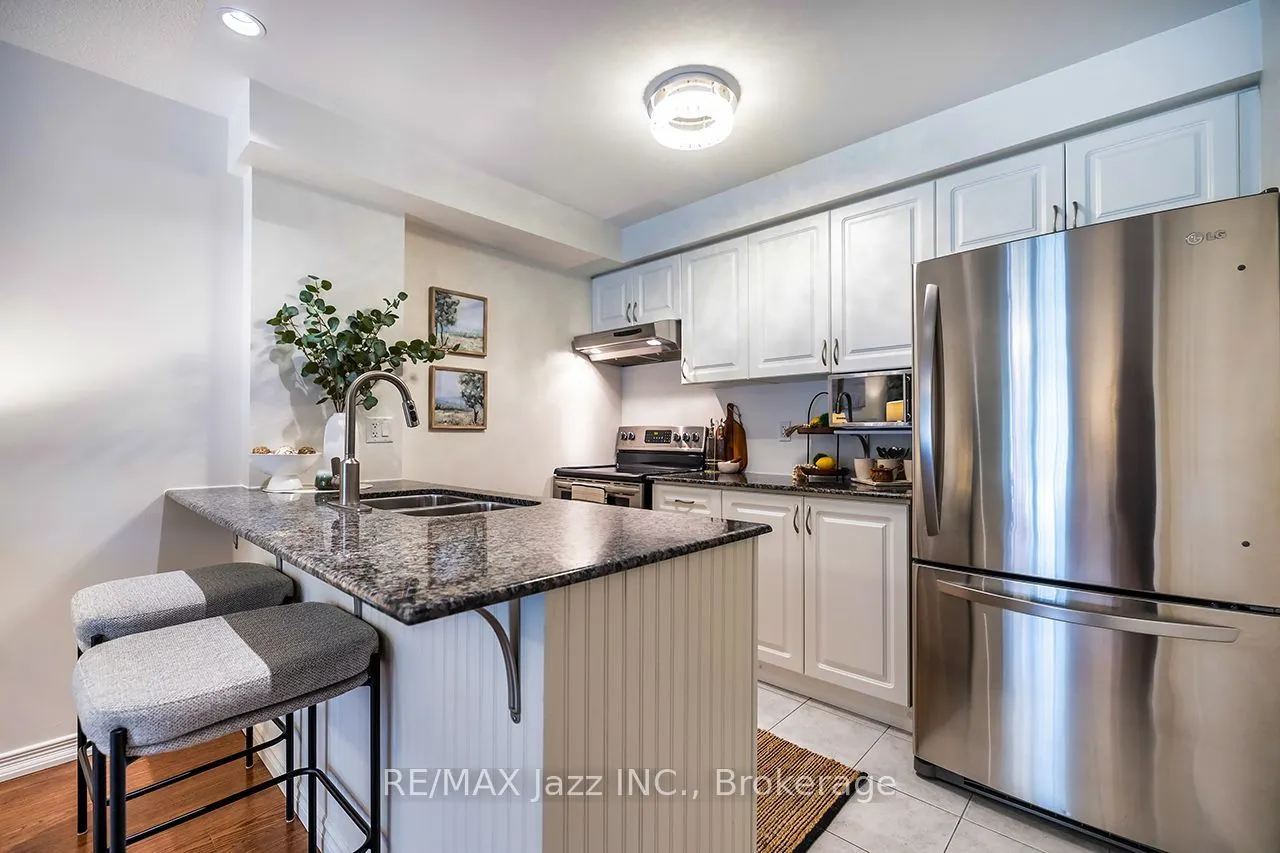 61 Clarington Boulevard #102